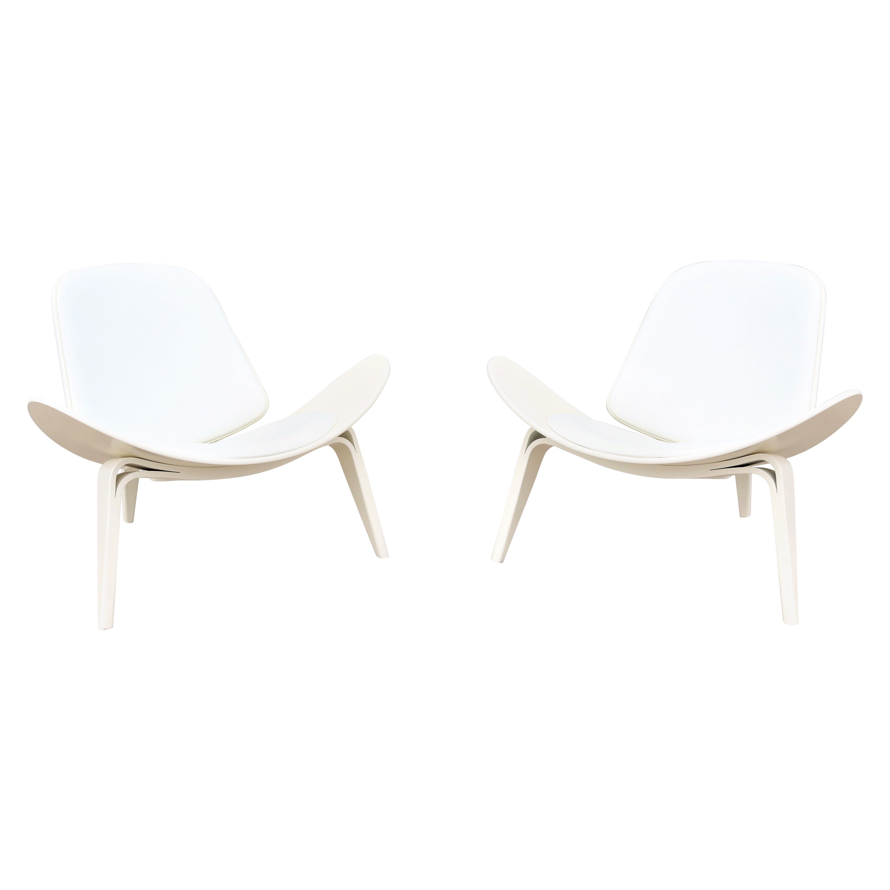 Danish Mid-Century Modern Hans J. Wegner for Carl Hansen CH07 Shell Chair a Pair