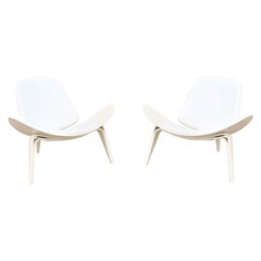 Danish Mid-Century Modern Hans J. Wegner for Carl Hansen CH07 Shell Chair a Pair