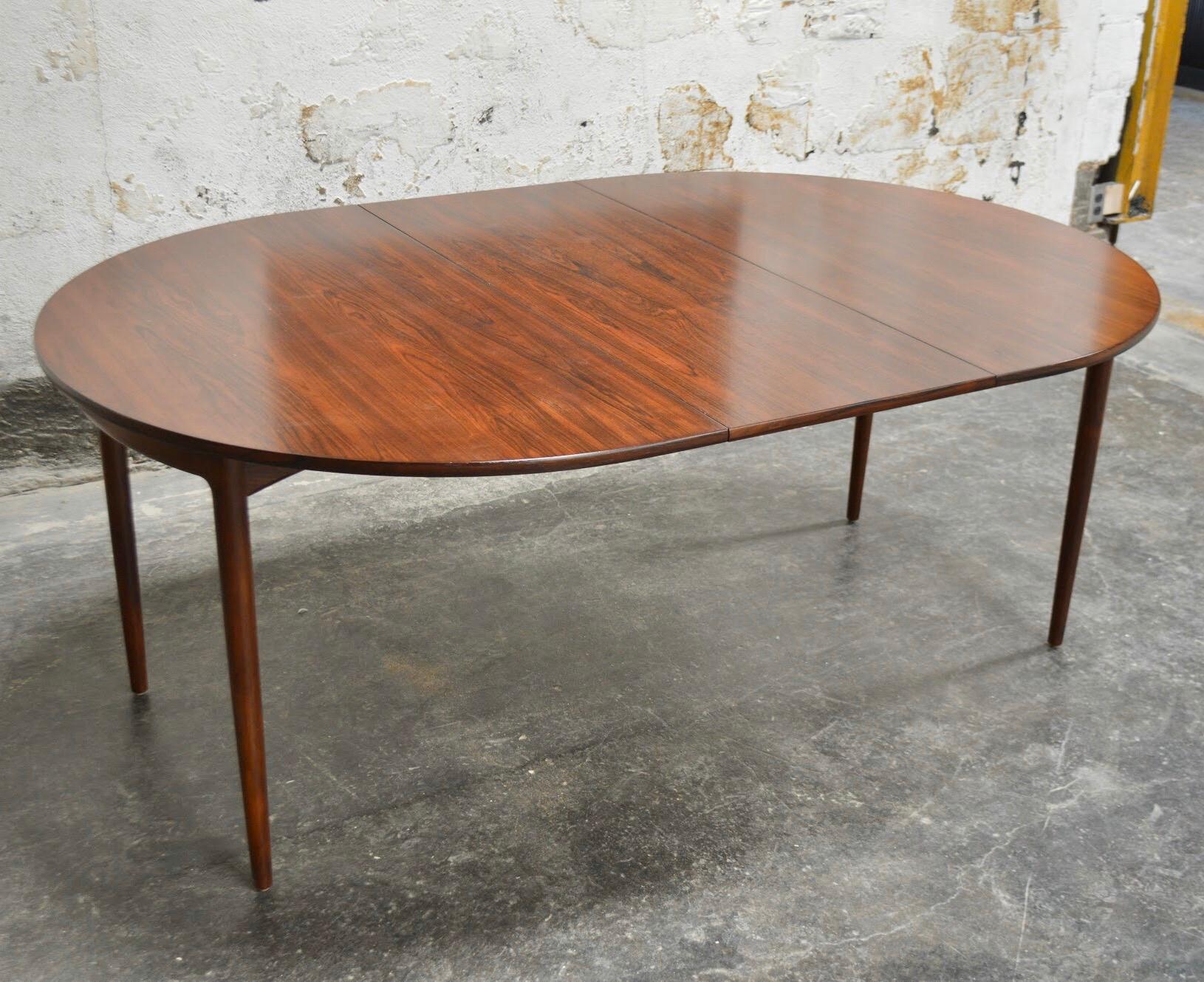 Veneer Danish Mid-Century Modern Jacaranda Extension Dining Table