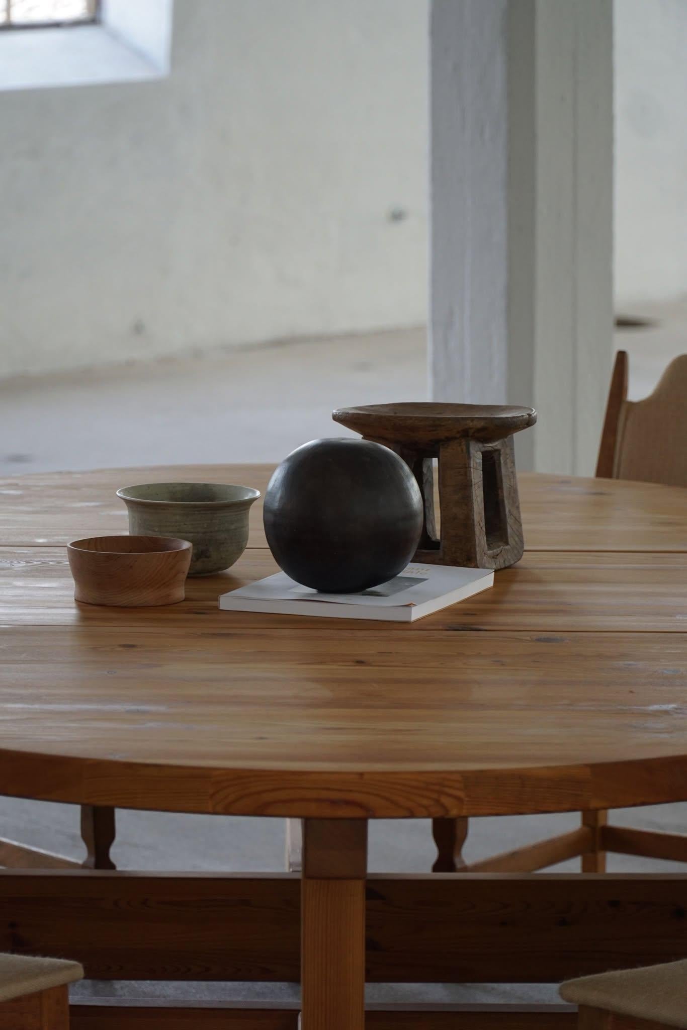 20ième siècle Grande table de salle à manger danoise moderne du milieu du siècle en pin, Tage Poulsen, 1970 en vente