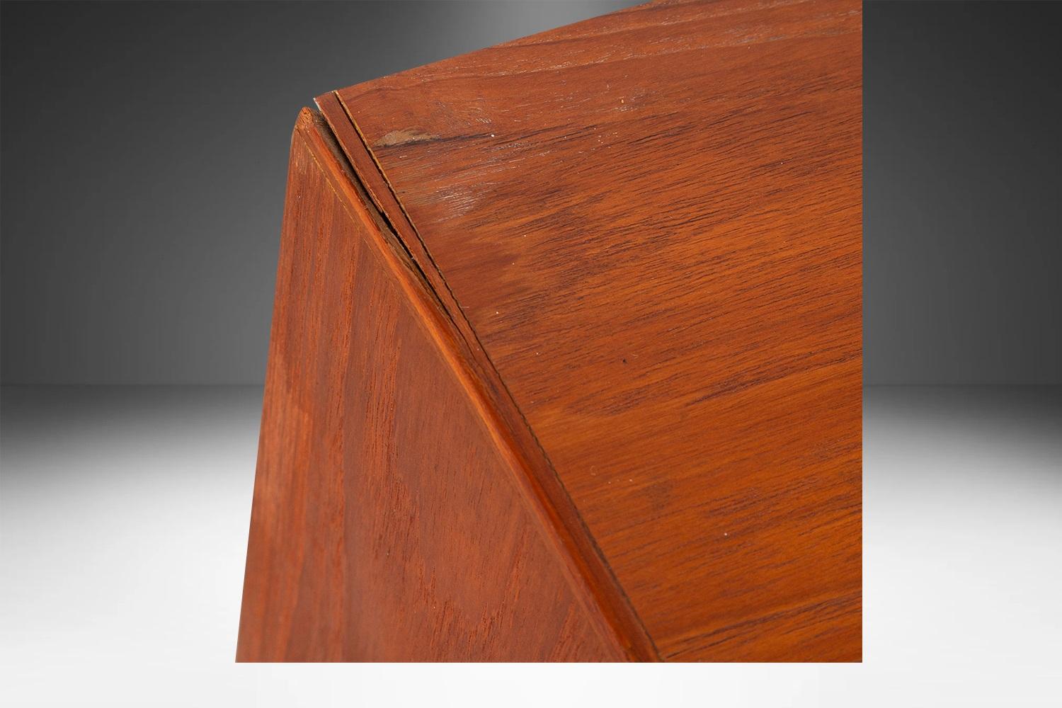 Danish Mid-Century Modern Long Teak Dresser For Sale 5