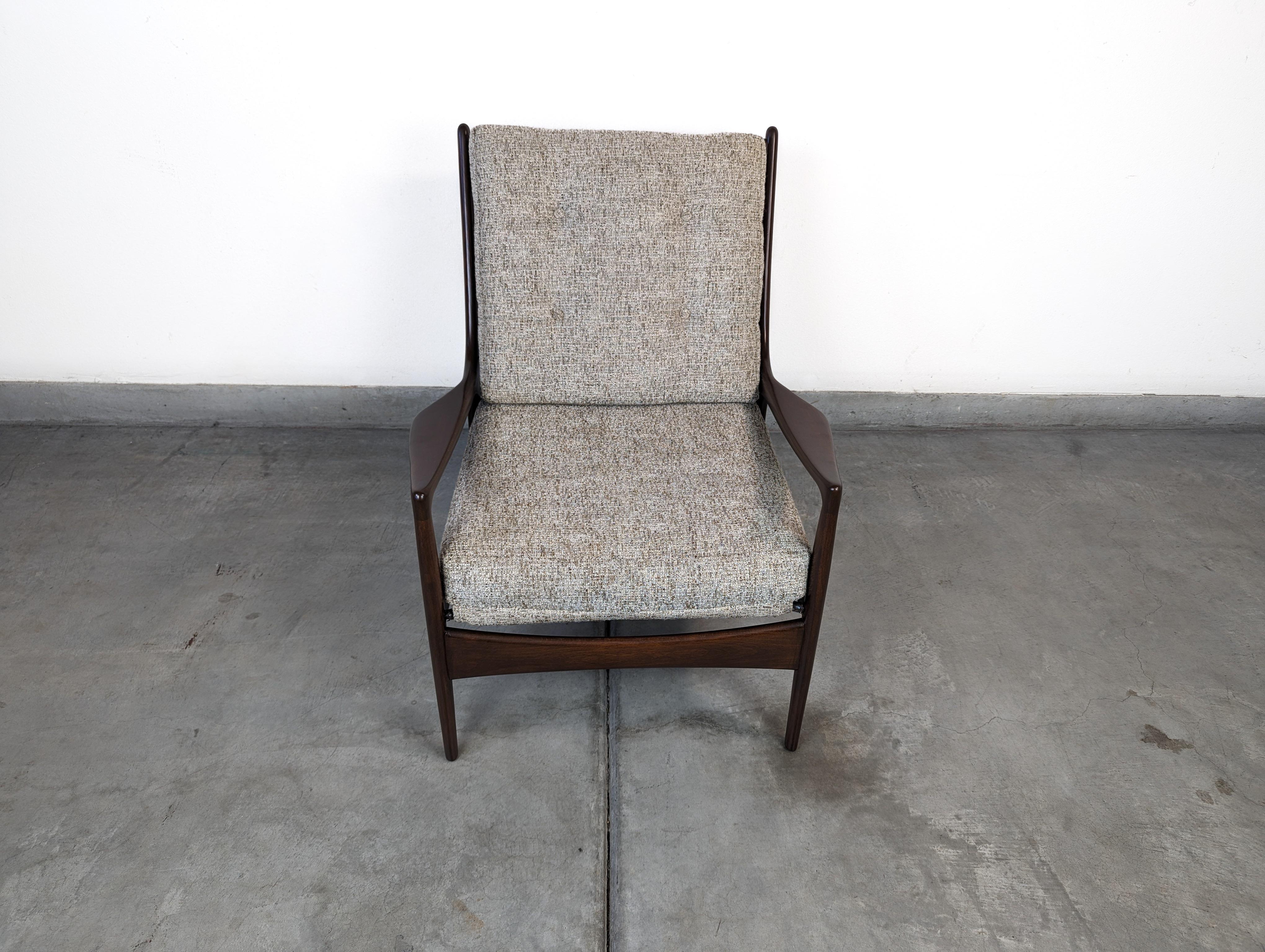 Danish Mid Century Modern Lounge Chair by Selig, c1960s For Sale 5