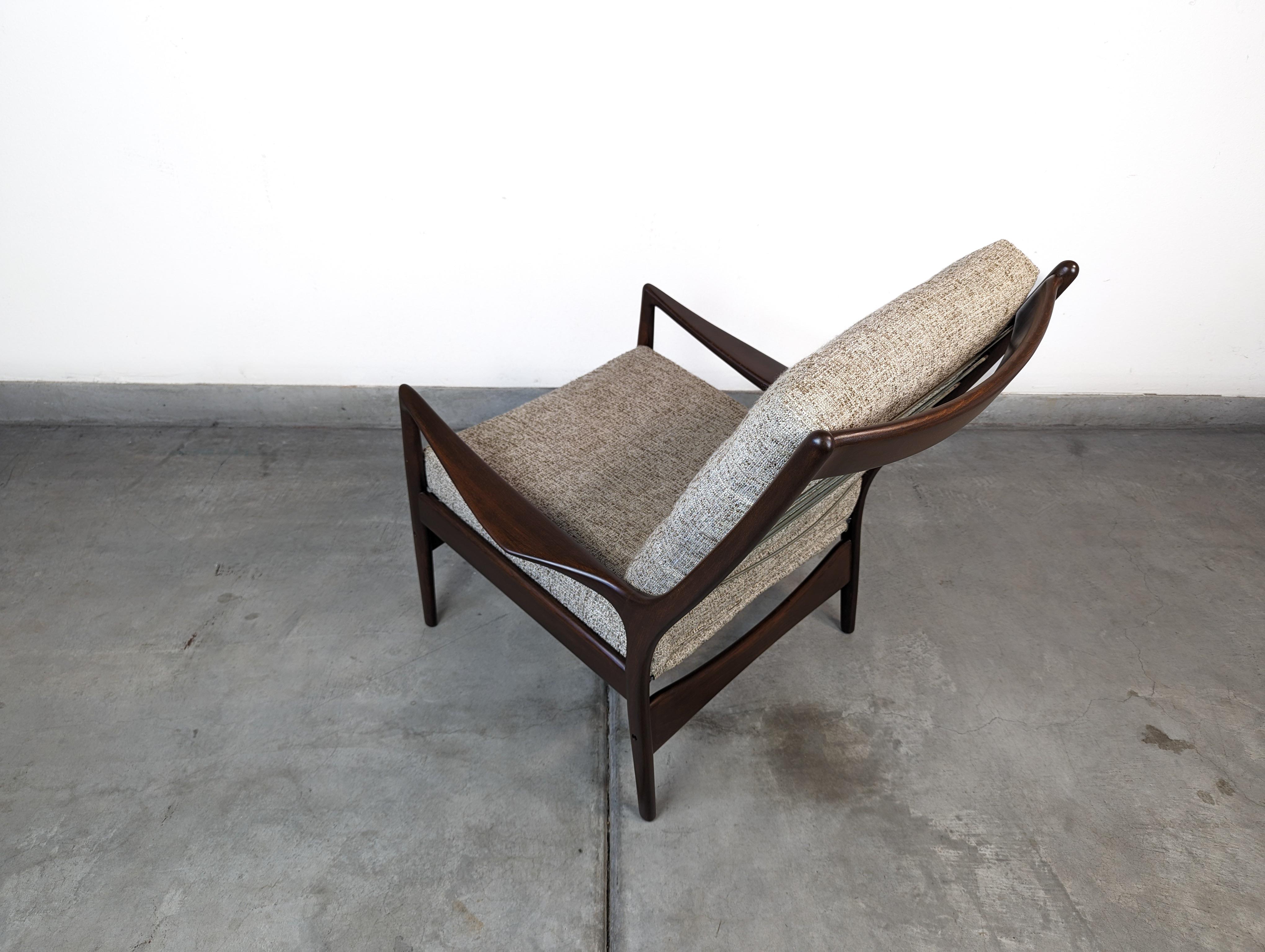 Danish Mid Century Modern Lounge Chair by Selig, c1960s For Sale 8