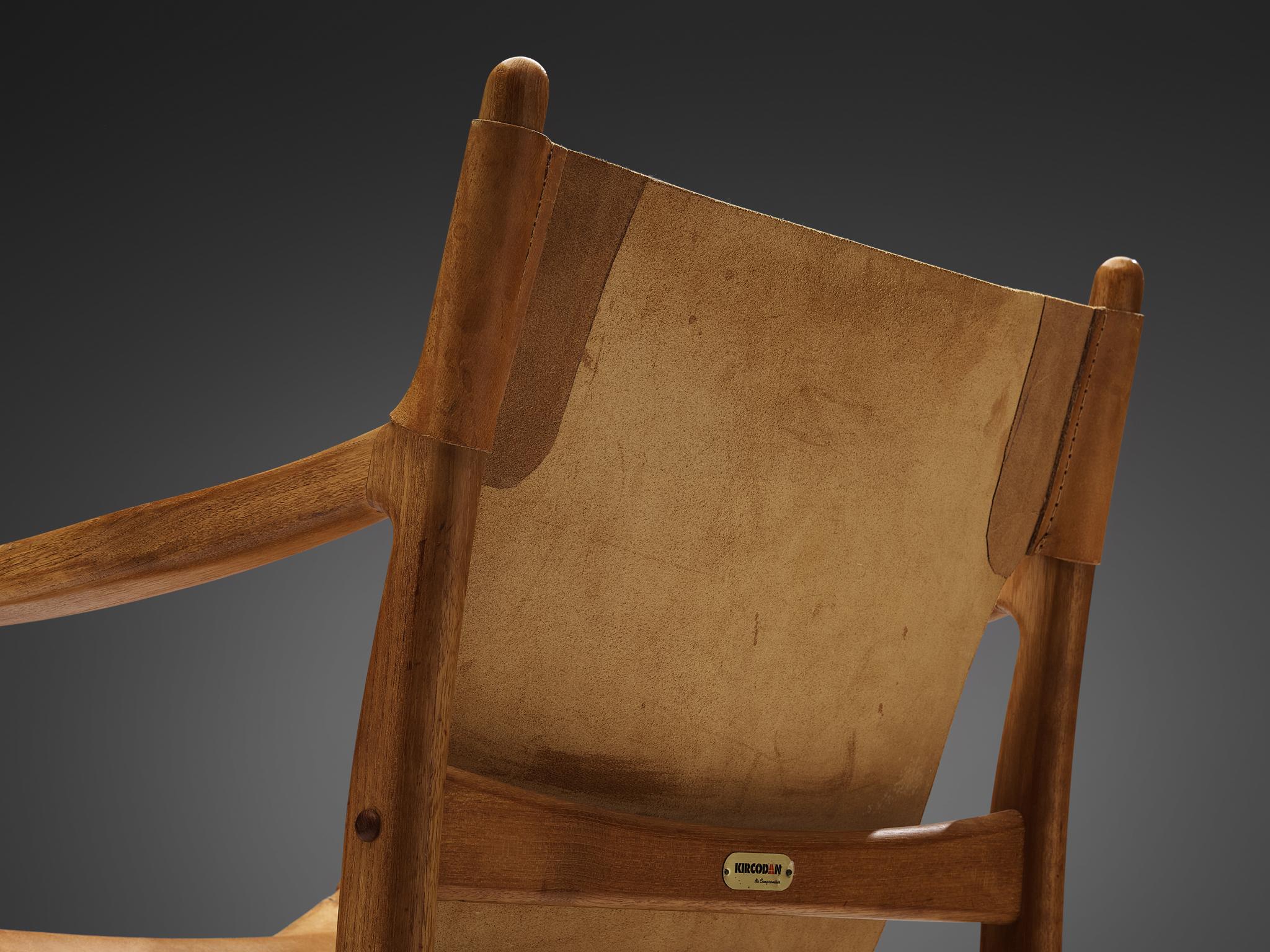 Dänischer Mid-Century Modern-Loungesessel aus Teakholz und cognacfarbenem Leder (Skandinavische Moderne) im Angebot