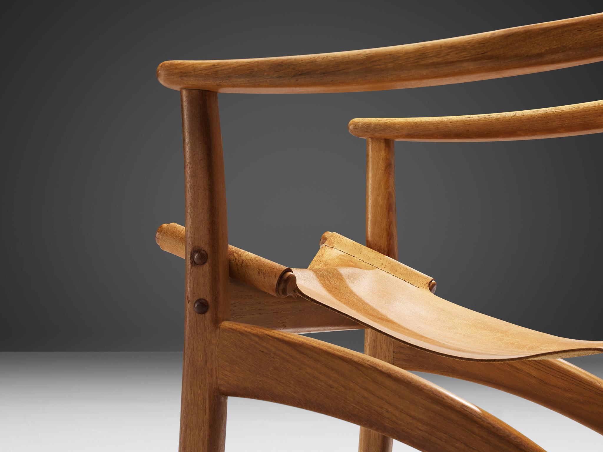 Dänischer Mid-Century Modern-Loungesessel aus Teakholz und cognacfarbenem Leder im Angebot 4