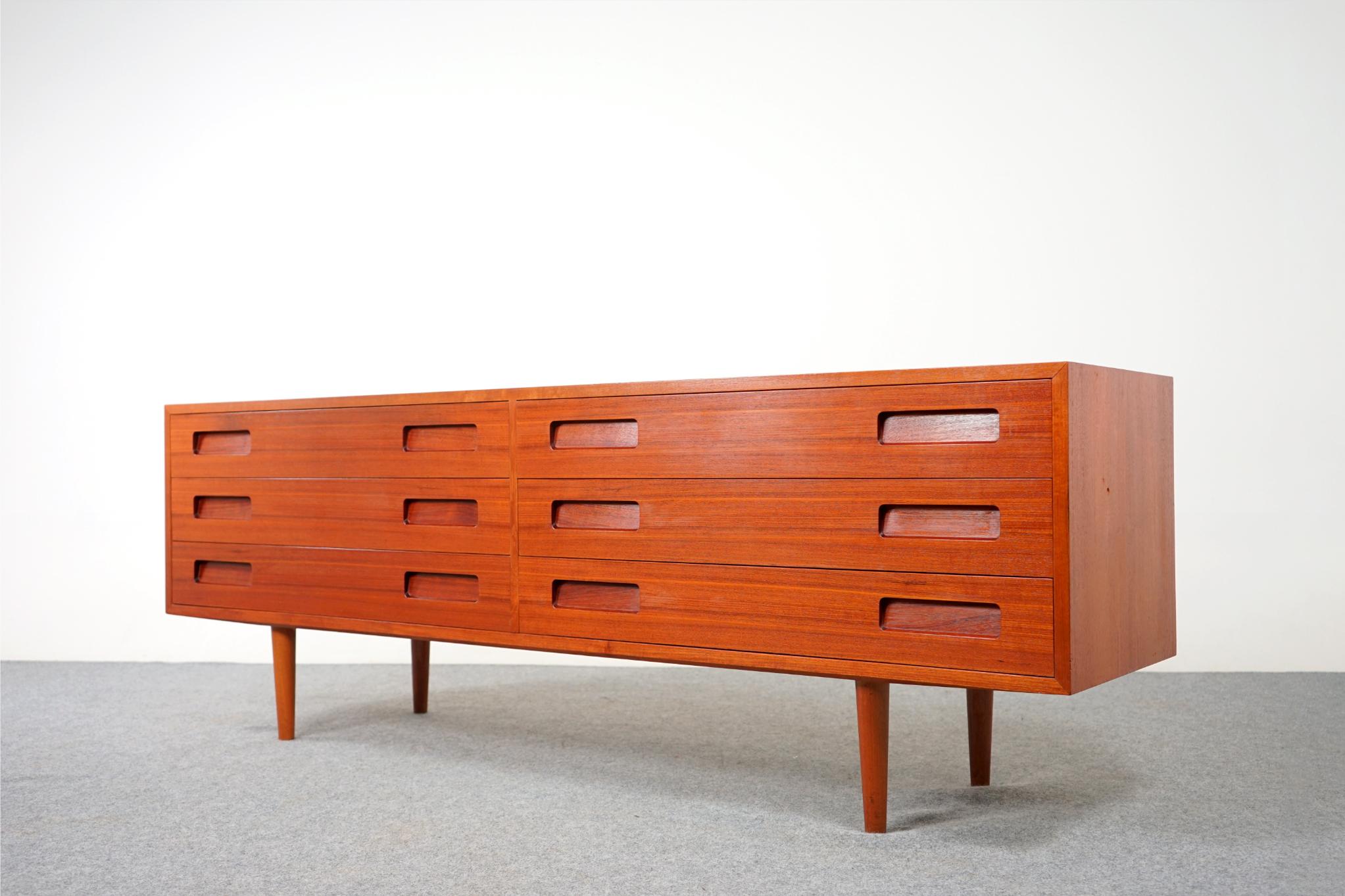 Danish Mid-Century Modern Low Long Six Drawer Teak Dresser, by Hundevad & Co. 1