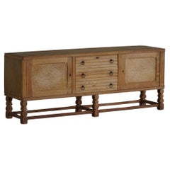 Danish Mid Century Modern, Low Rectangular Brutalist Sideboard in Oak, 1950s