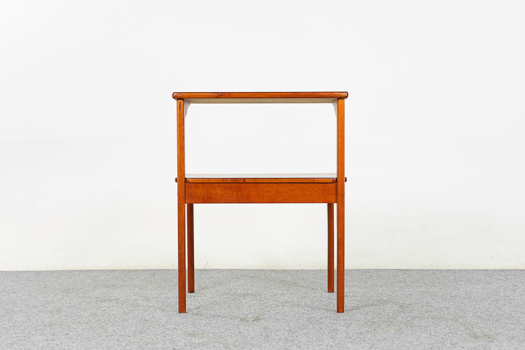 Danish Mid-Century Modern Mahogany Bedside Table For Sale 2