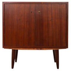 Dänischer Mahagoni-Schrank, Moderne der Mitte des Jahrhunderts