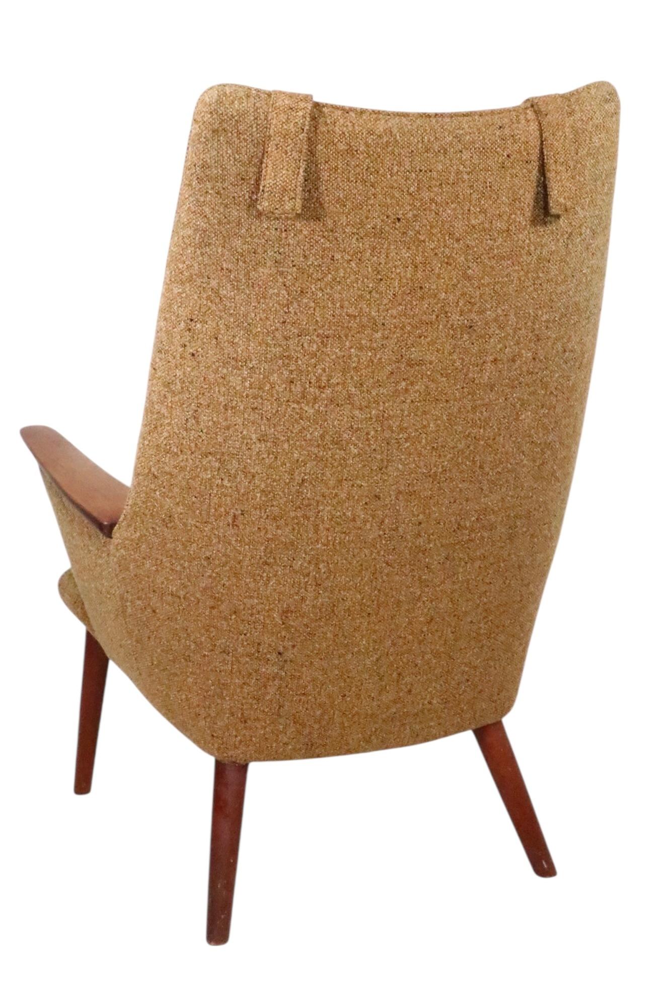 Chaise danoise moderne du milieu du siècle Mama Bear AP-27 conçue par Hans Wegner en vente 3