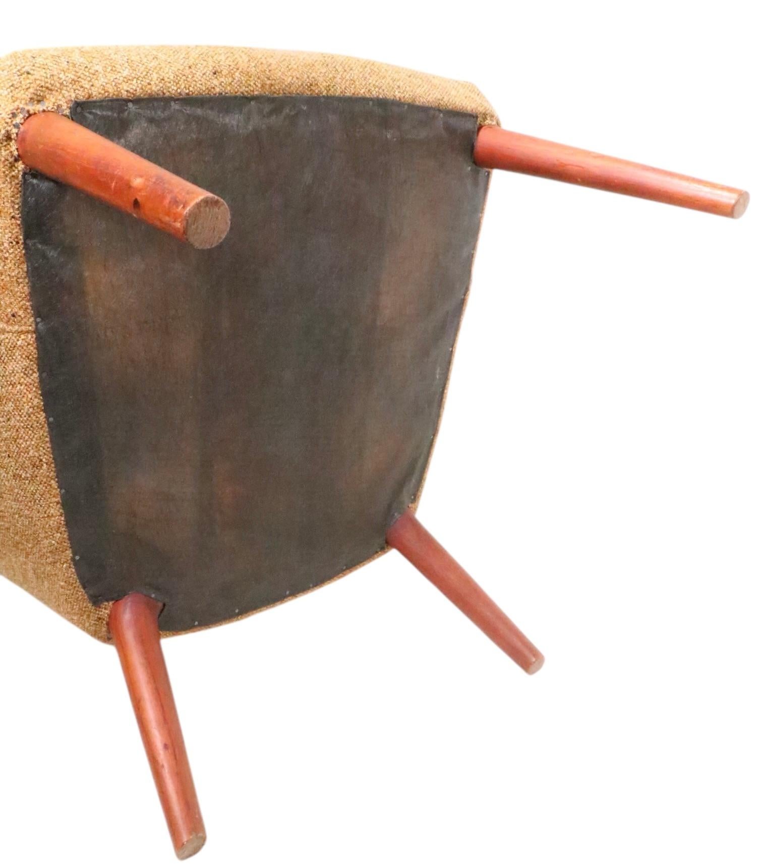 Chaise danoise moderne du milieu du siècle Mama Bear AP-27 conçue par Hans Wegner en vente 10