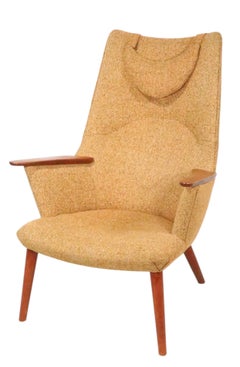 Danish Mid Century Modern Mama Bear AP-27 Chair designed by Hans Wegner