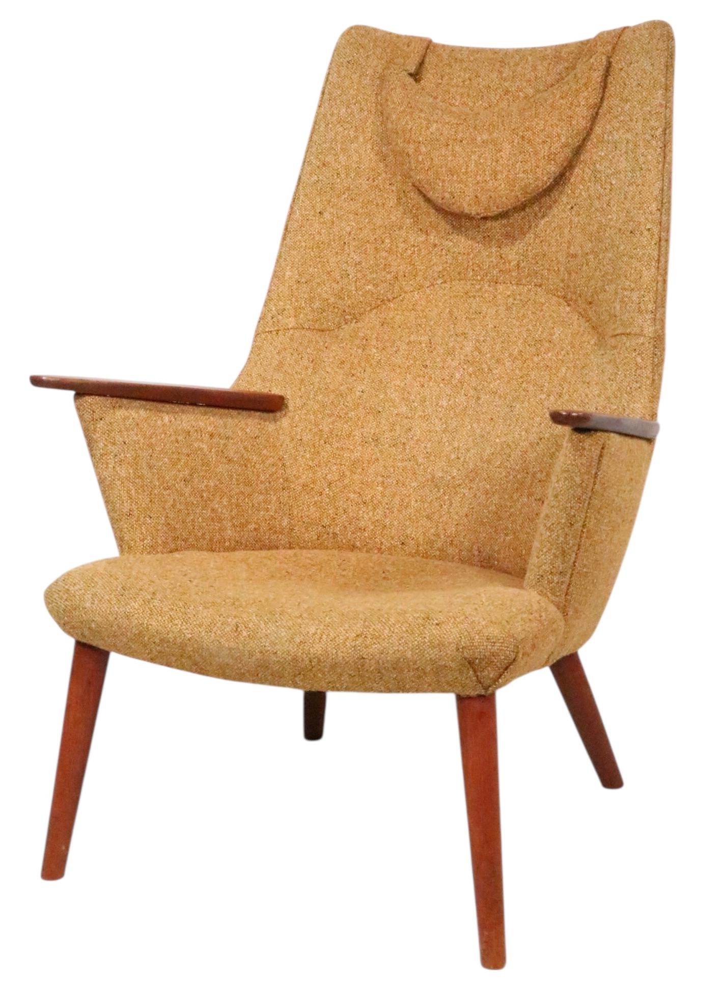 20ième siècle Chaise danoise moderne du milieu du siècle Mama Bear AP-27 conçue par Hans Wegner en vente