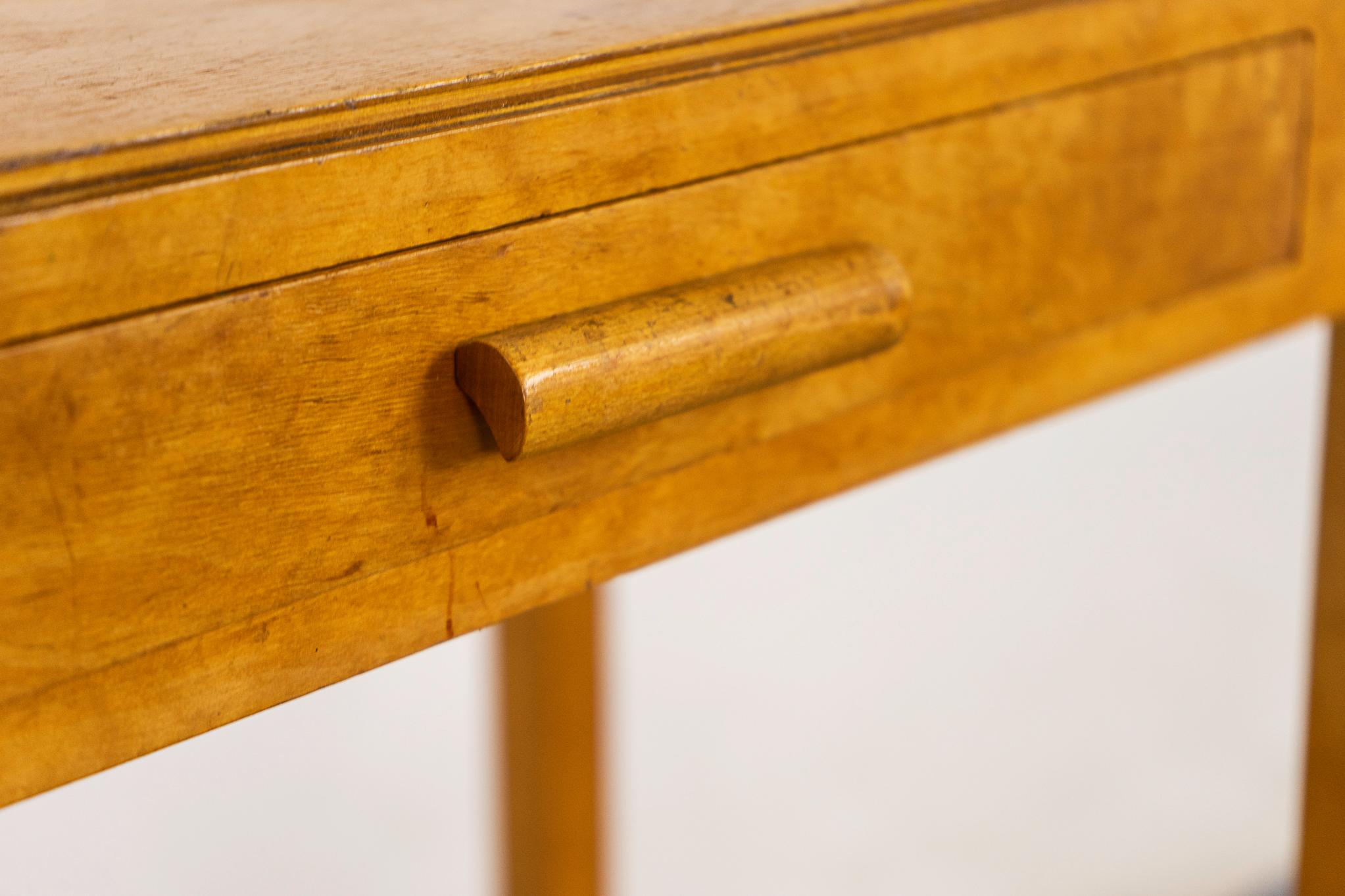 Placage Table de chevet danoise moderne du milieu du siècle dernier  en vente