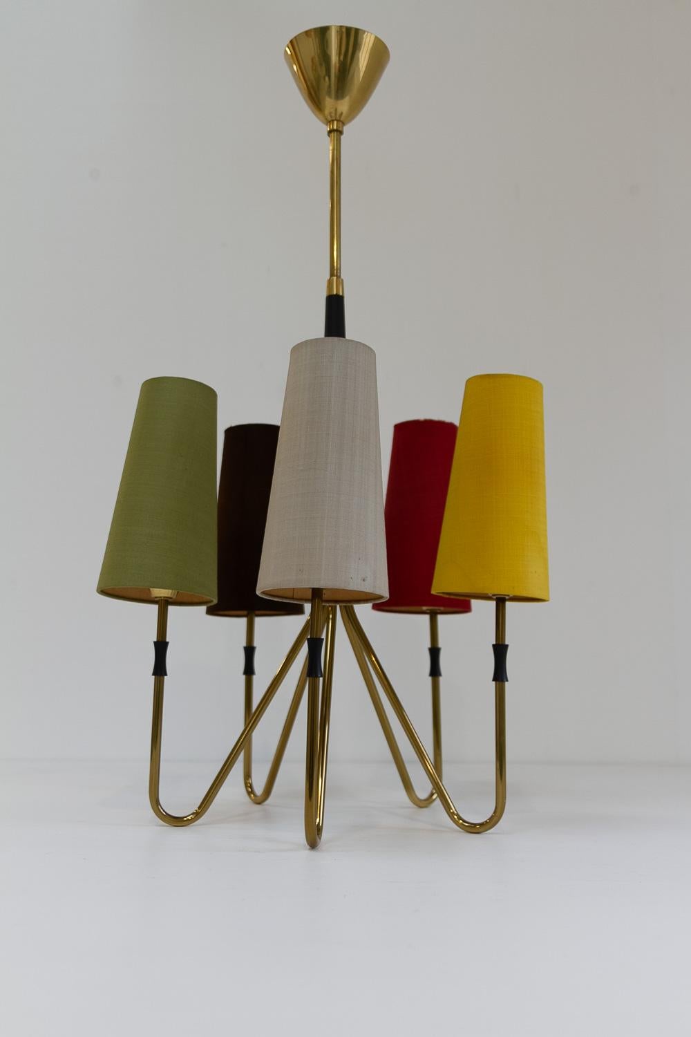 Lustre danois en laiton multicolore The Moderns, années 1950 en vente 10
