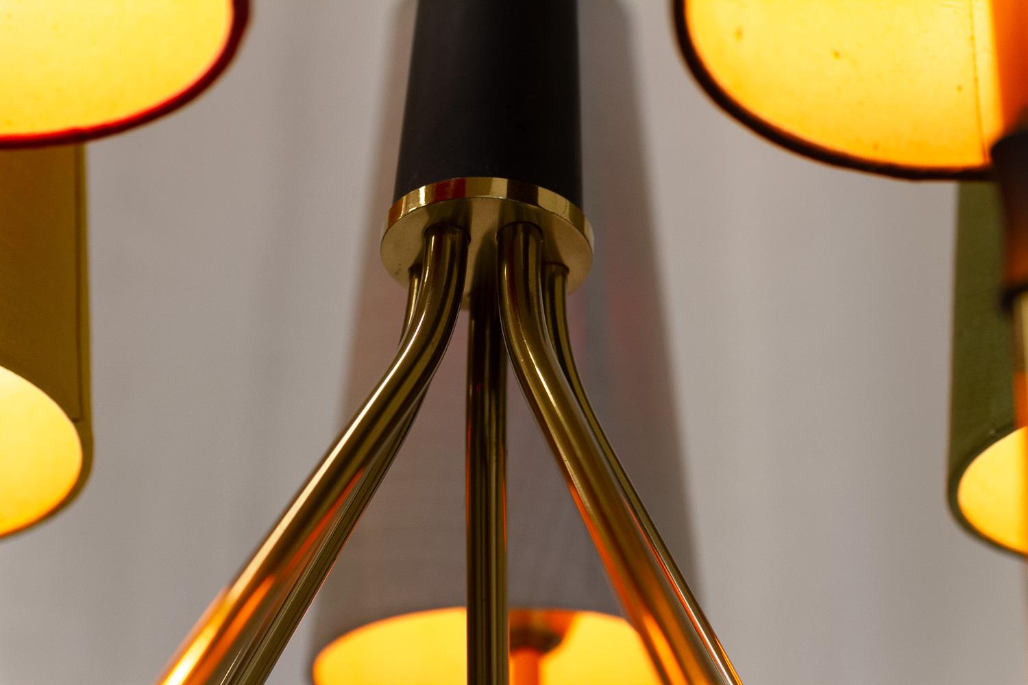 Lustre danois en laiton multicolore The Moderns, années 1950 en vente 2