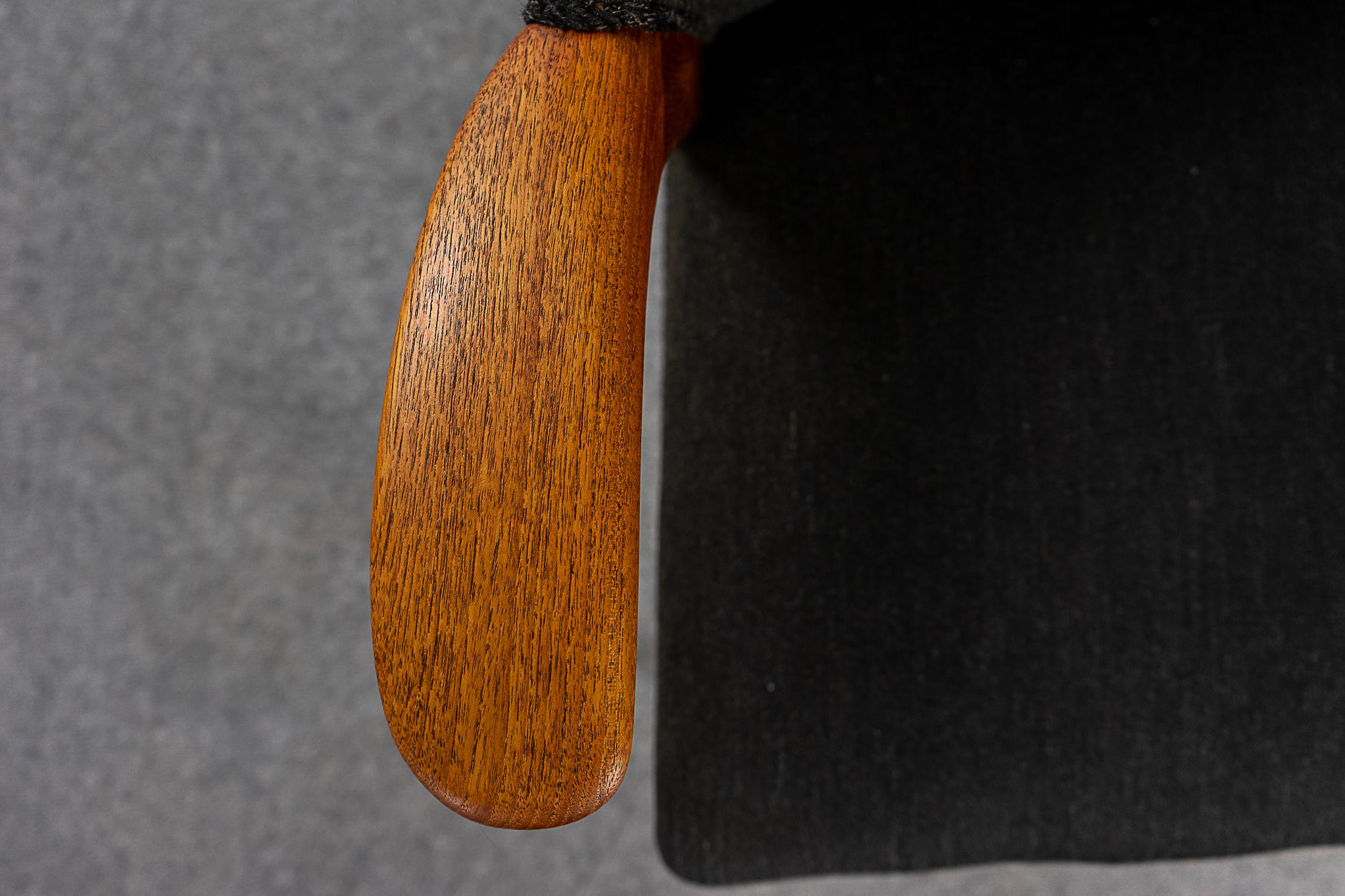 Upholstery Danish Mid-Century Modern Oak Armchair For Sale