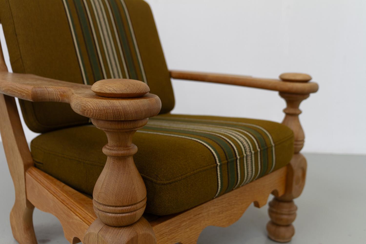 Danish Mid-Century Modern Oak Lounge Chair in Kjærnulf Style, 1960s. For Sale 12