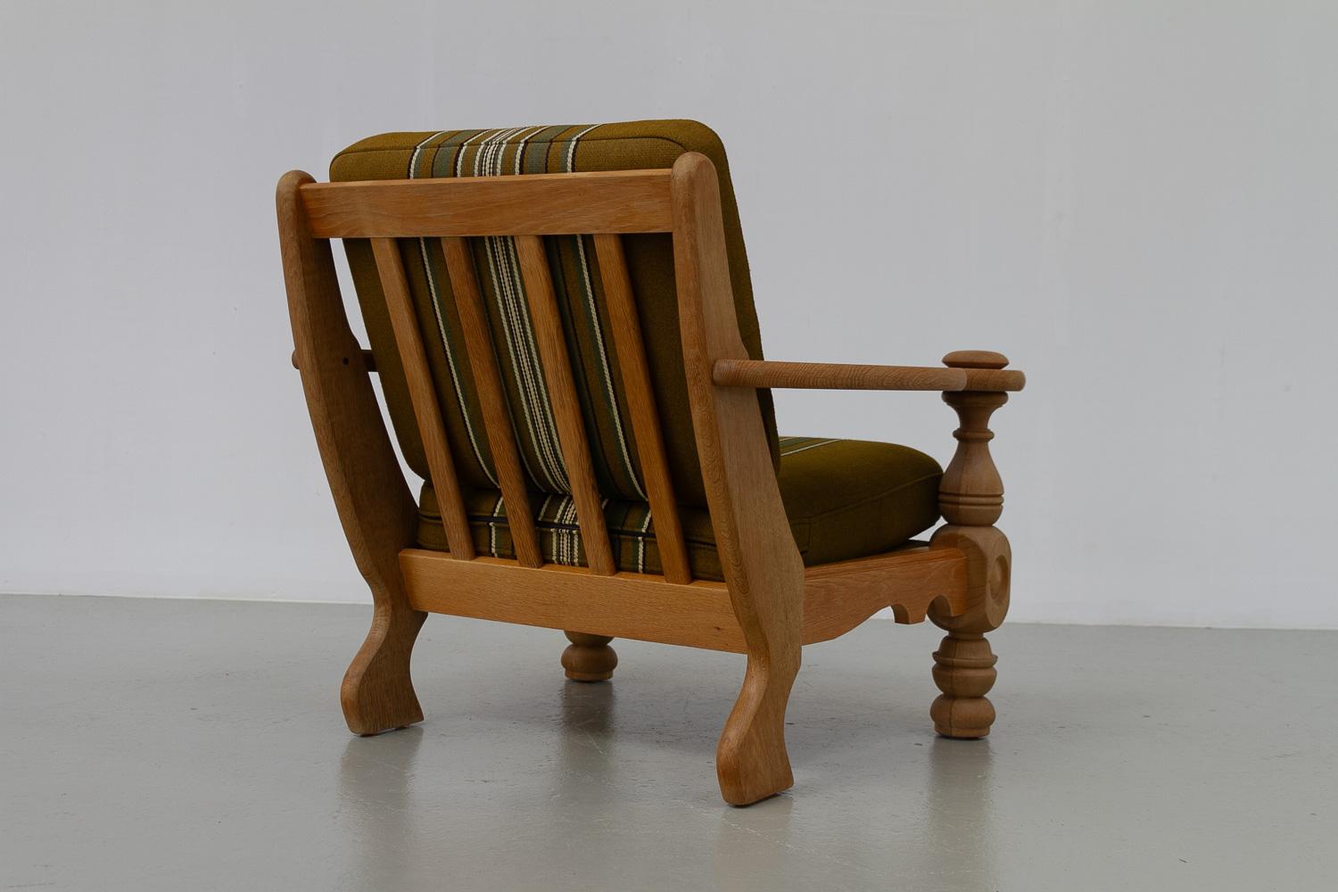 Scandinavian Modern Danish Mid-Century Modern Oak Lounge Chair in Kjærnulf Style, 1960s. For Sale