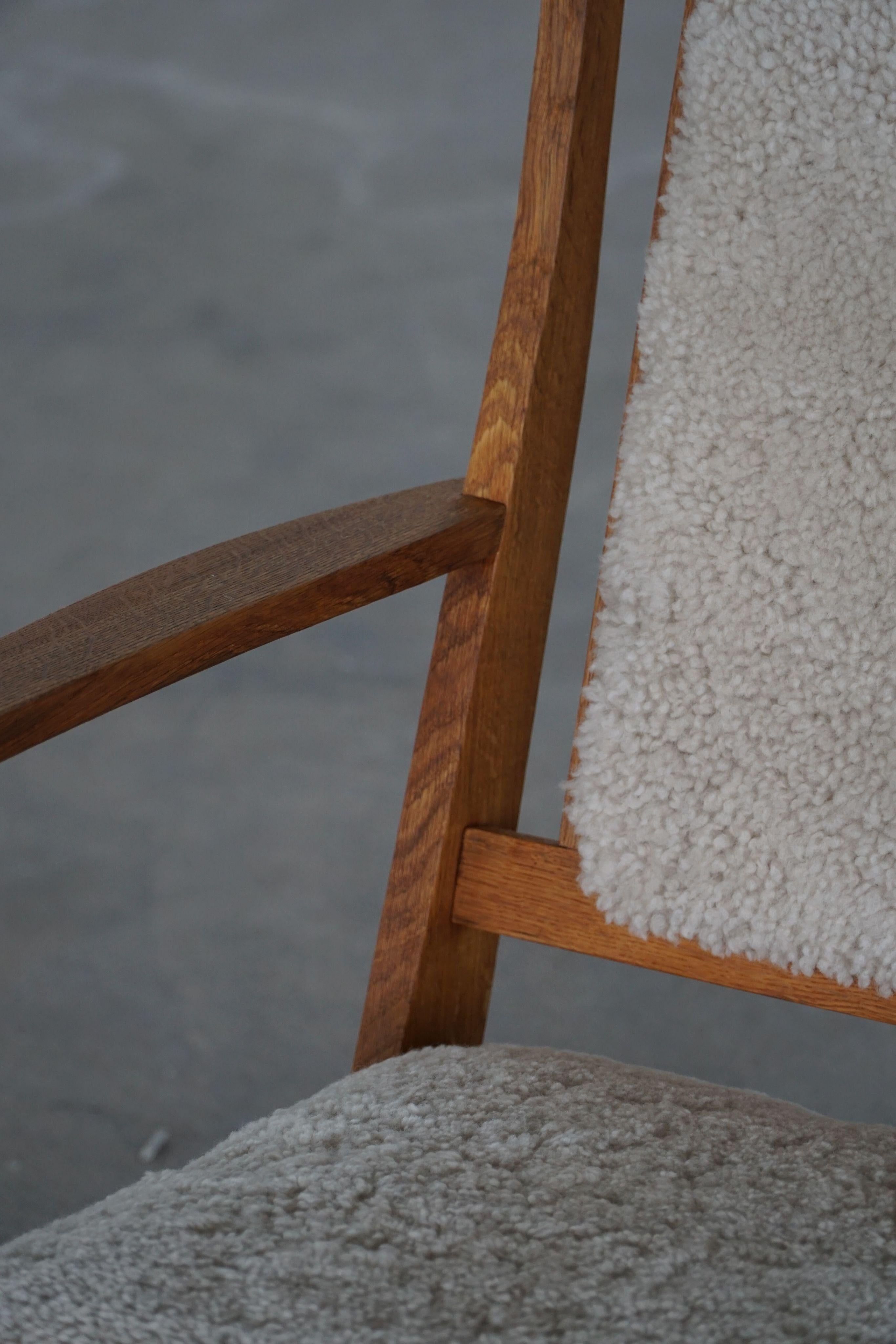 Sedia a dondolo danese del Mid Century Modern, Oak, rivestita in lana d'agnello, anni '50 in vendita 9