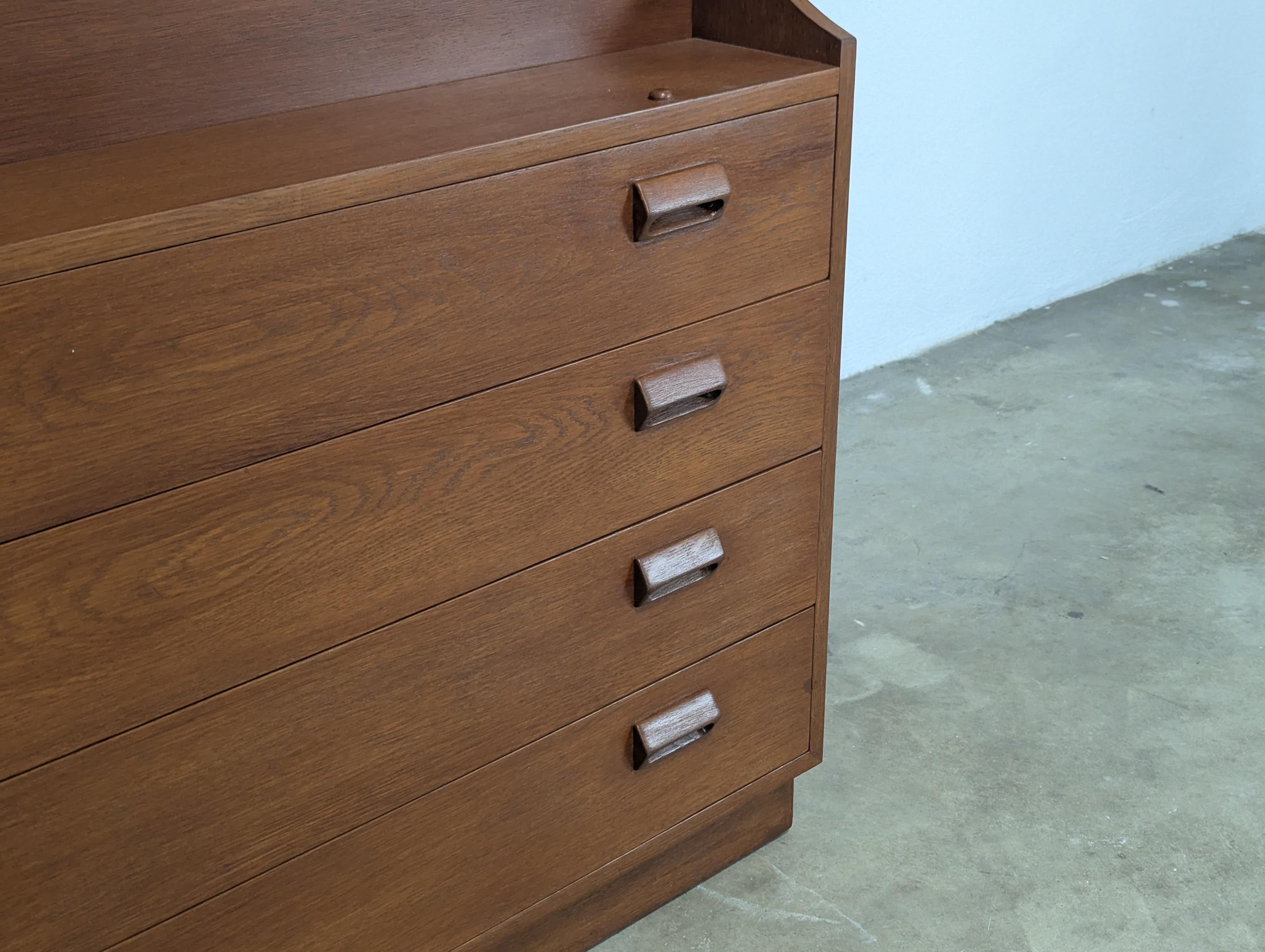 Danish Mid Century Modern Oak Secretary Desk by Borge Mogensen for Søborg Møbler For Sale 9