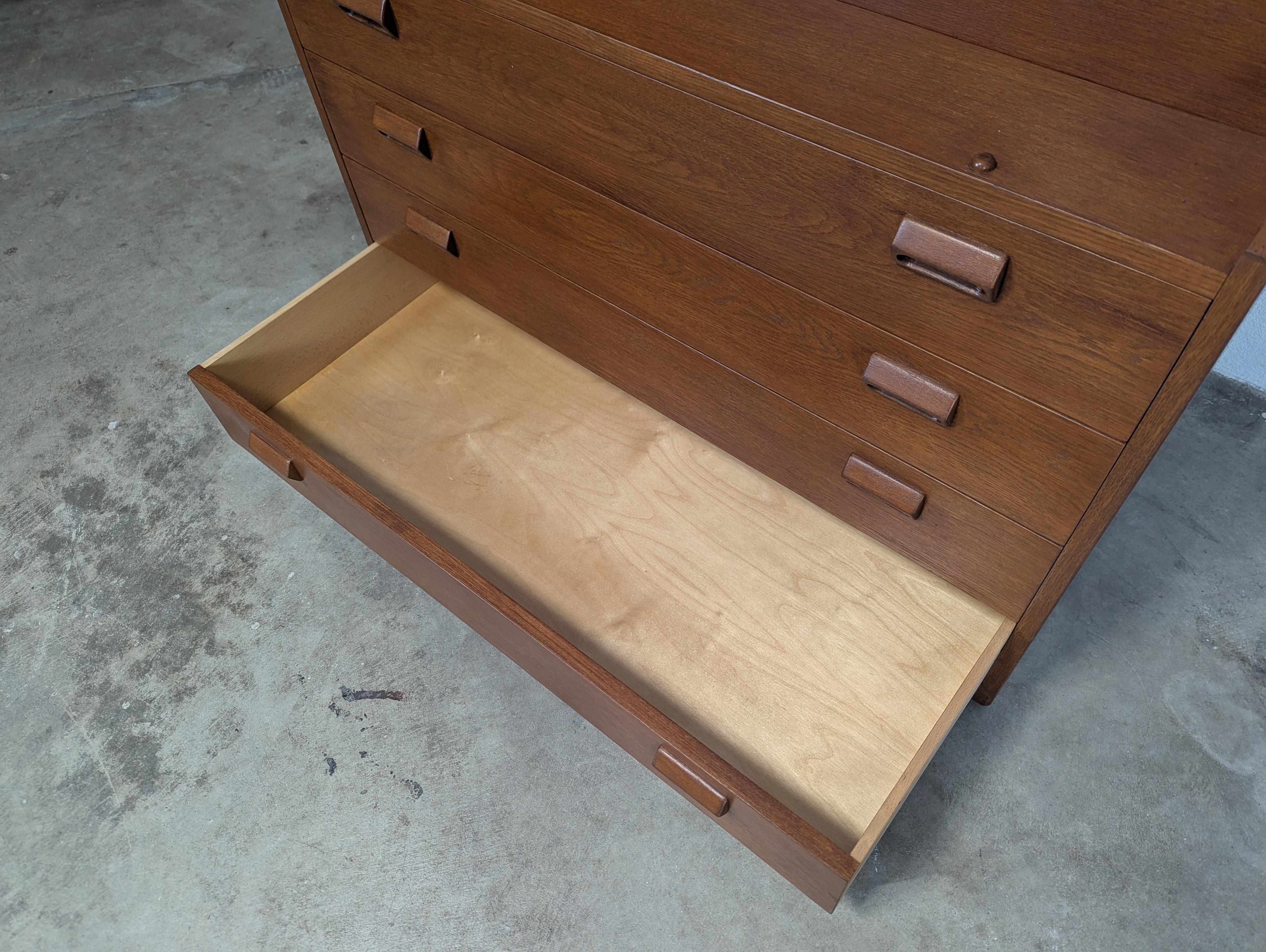 Danish Mid Century Modern Oak Secretary Desk by Borge Mogensen for Søborg Møbler For Sale 10
