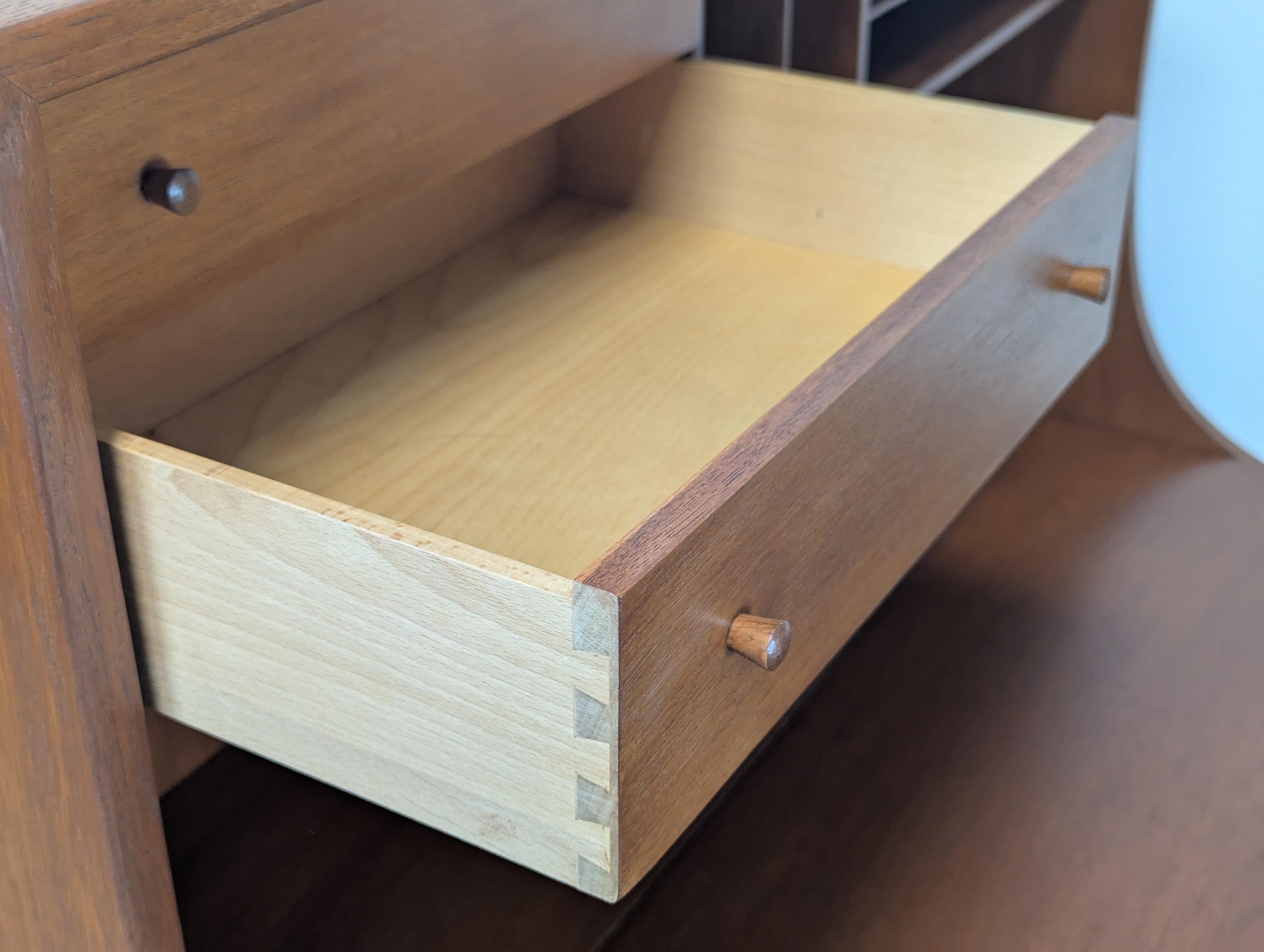 Danish Mid Century Modern Oak Secretary Desk by Borge Mogensen for Søborg Møbler For Sale 4