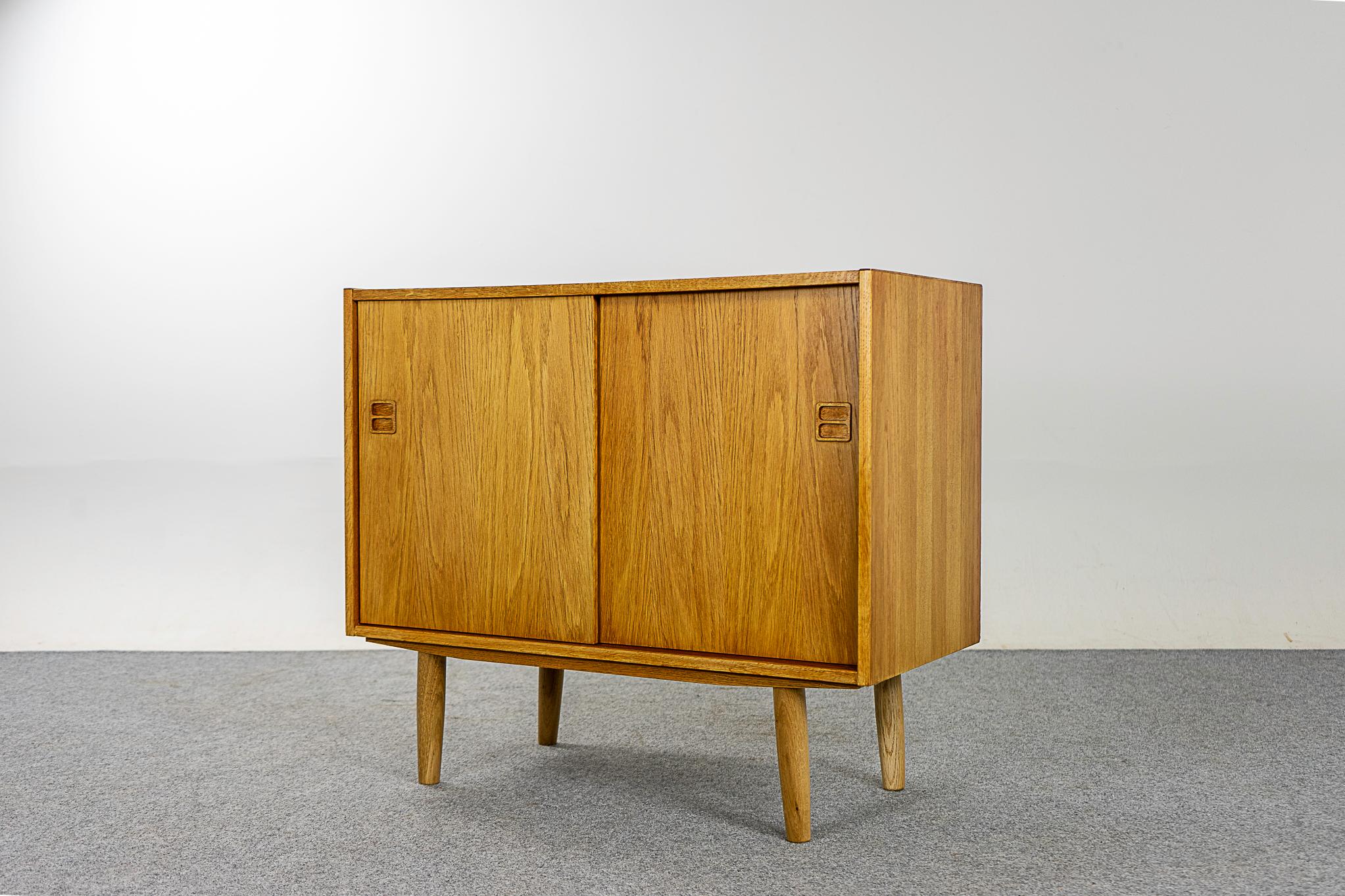 Danish Mid-Century Modern Oak Sliding Door Cabinet Sideboard For Sale 2