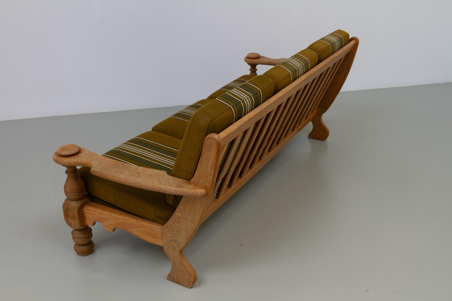 Divano danese di metà secolo in Oak in stile Kjærnulf, anni '60. in vendita 6
