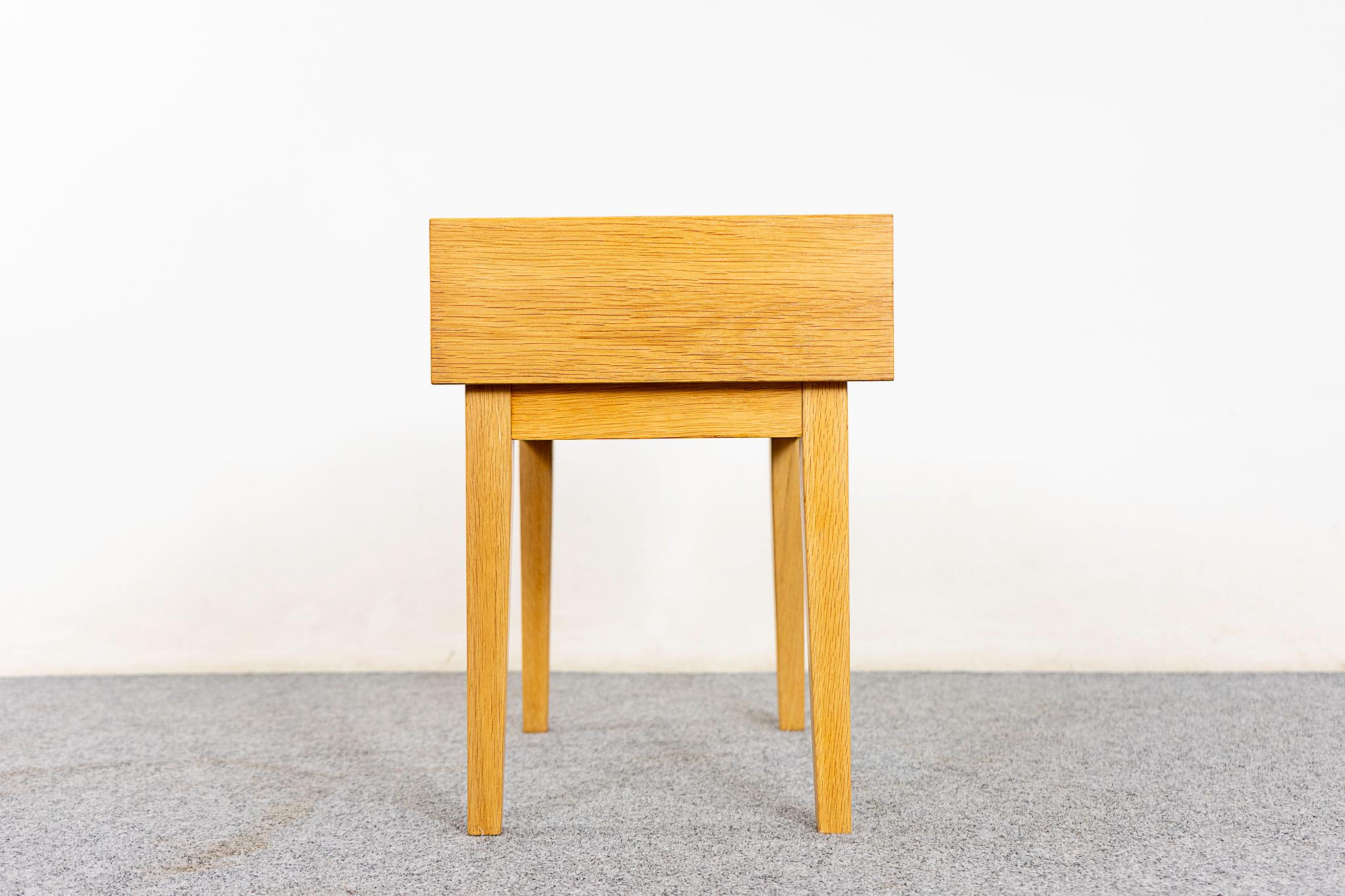 Danish Mid-Century Modern Oak & Tile Bedside Table For Sale 2