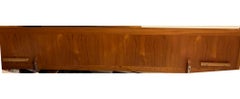 Dänisches Mid Century Modern Jesper Teakholz Queen Plateaubett + Nachttische, 1980er Jahre