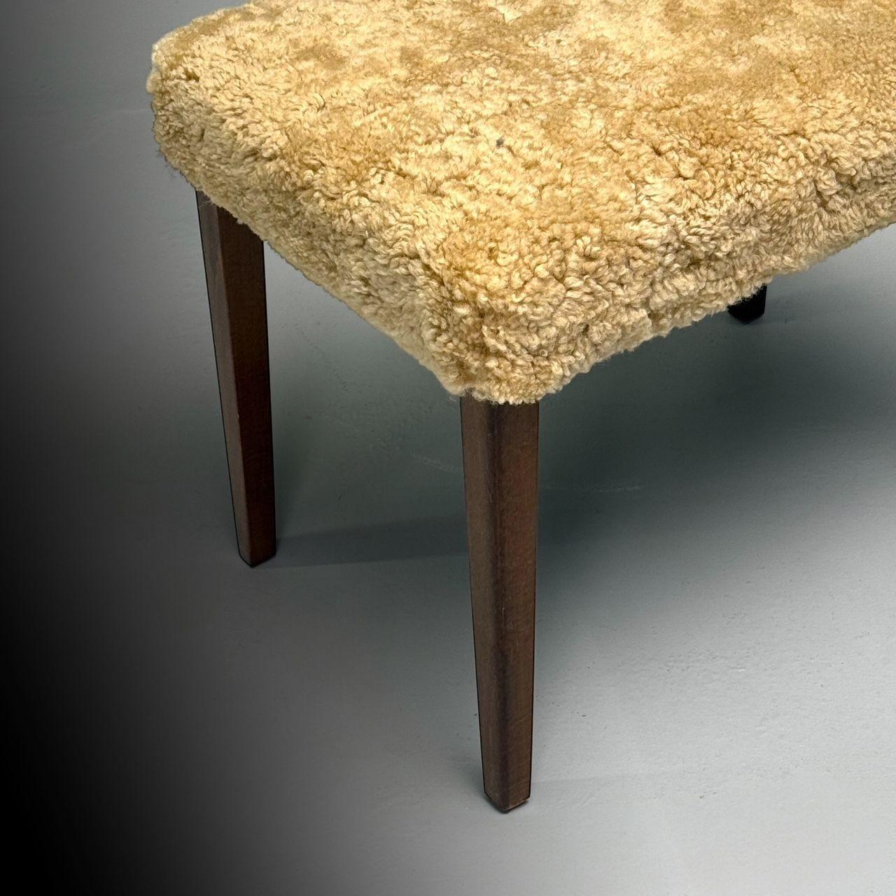 Cuir de mouton Ottomans danois de style The Modernity, en shearling Honey, acajou, Danemark, années 1950 en vente