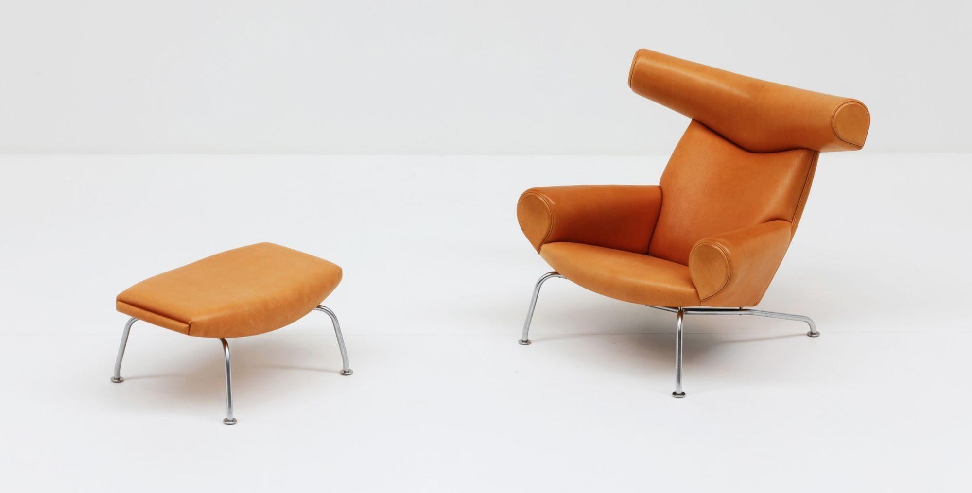 Danish Mid-Century Modern Ox Lounge Chair and Ottoman by Hans Wegner, Jørgensen For Sale 11