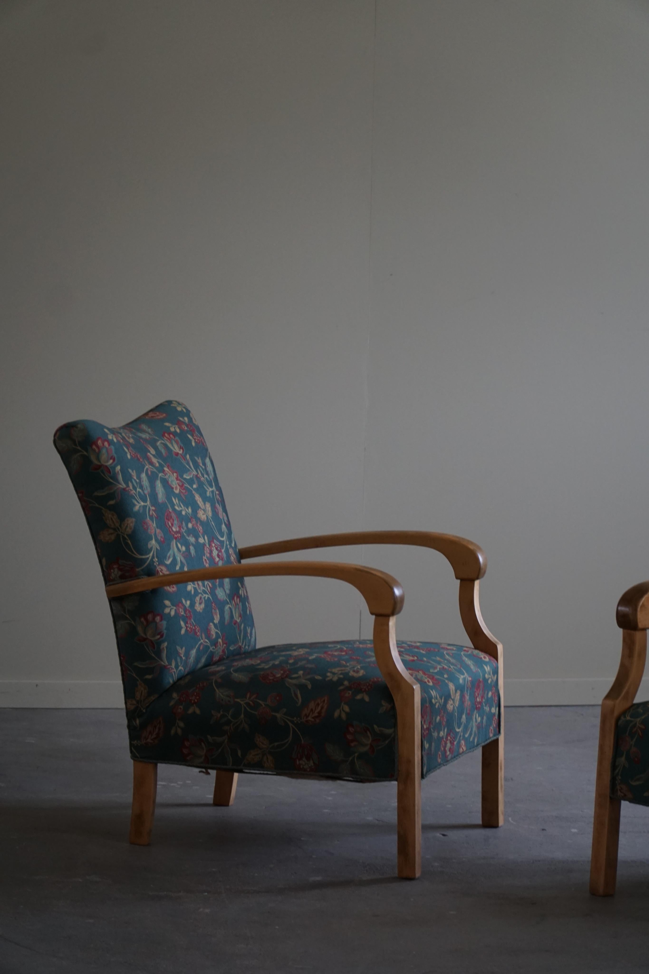 Danish Mid Century Modern, Pair of Armchairs in Beech and Original Fabric, 1960s For Sale 5