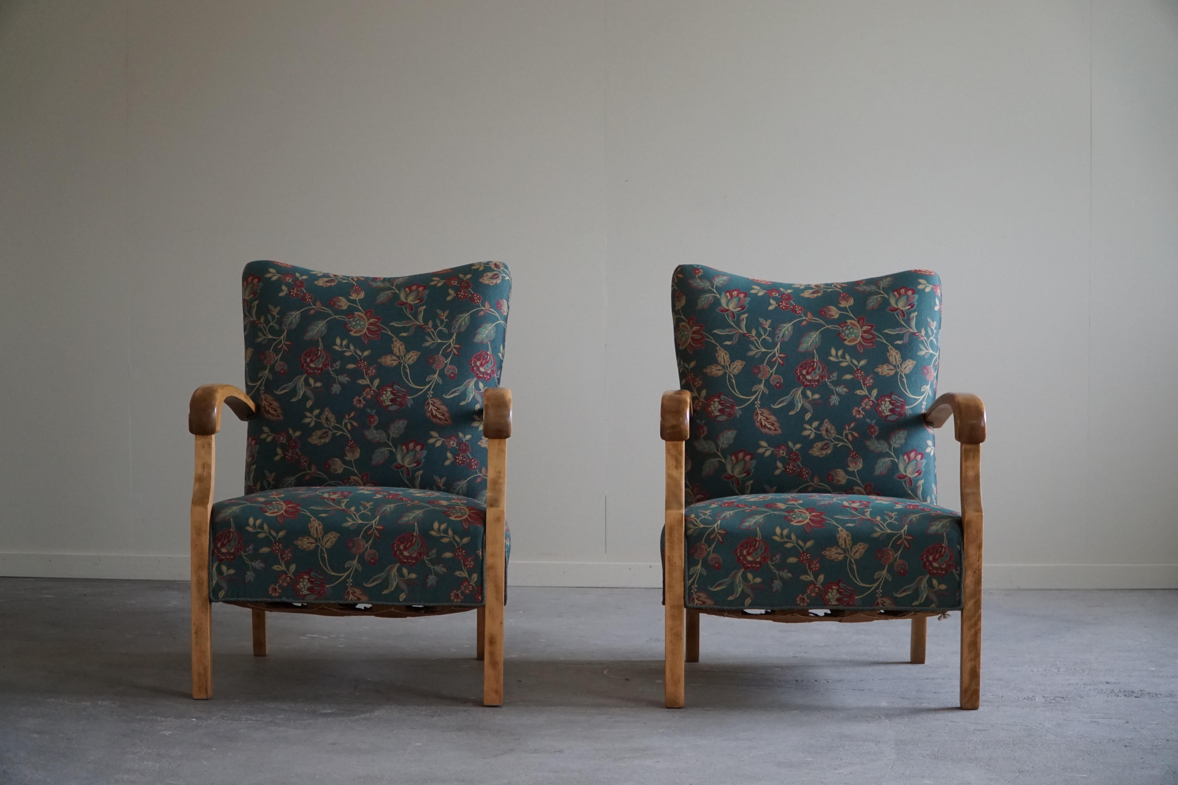Danish Mid Century Modern, Pair of Armchairs in Beech and Original Fabric, 1960s For Sale 1