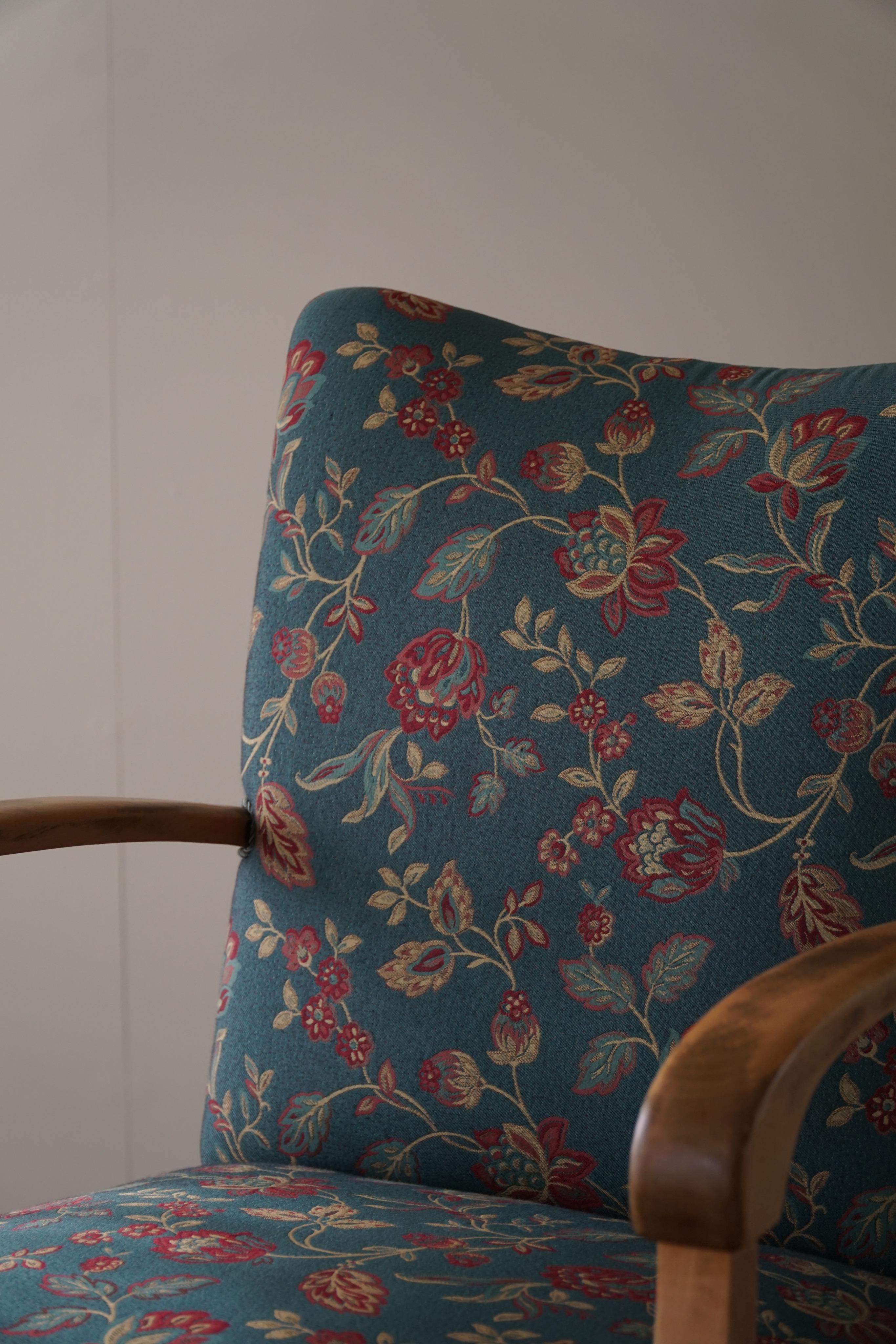 Danish Mid Century Modern, Pair of Armchairs in Beech and Original Fabric, 1960s For Sale 3