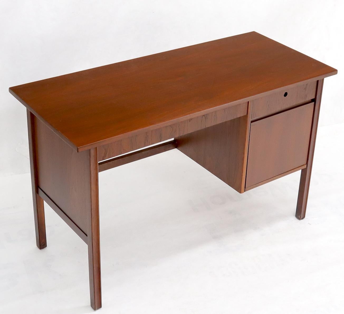 20th Century Danish Mid Century Modern Petit Single Pedestal Desk Two Drawers For Sale