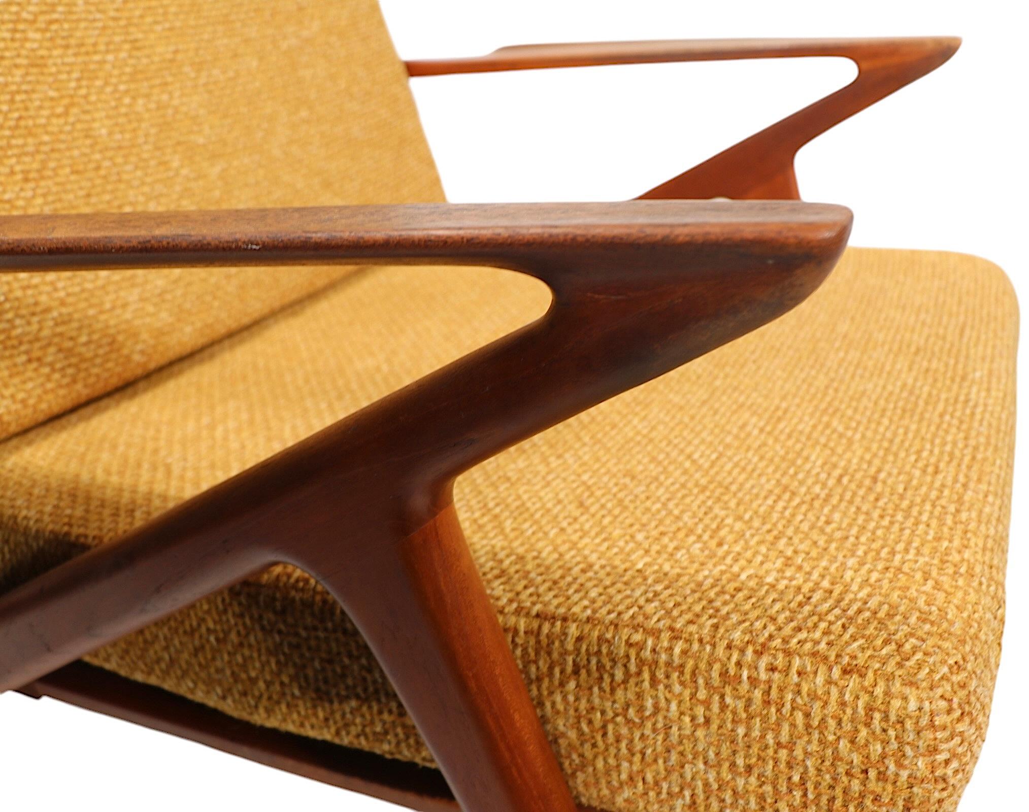 Danish Mid Century Modern  Poul Jensen Z Chair  for Selig c. 1960's For Sale 9