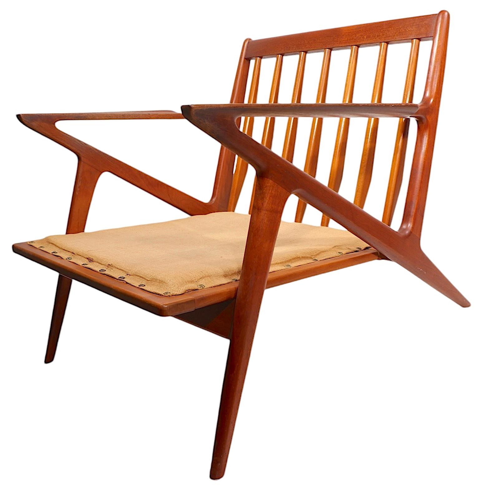 Danish Mid Century Modern  Poul Jensen Z Chair  for Selig c. 1960's For Sale 2