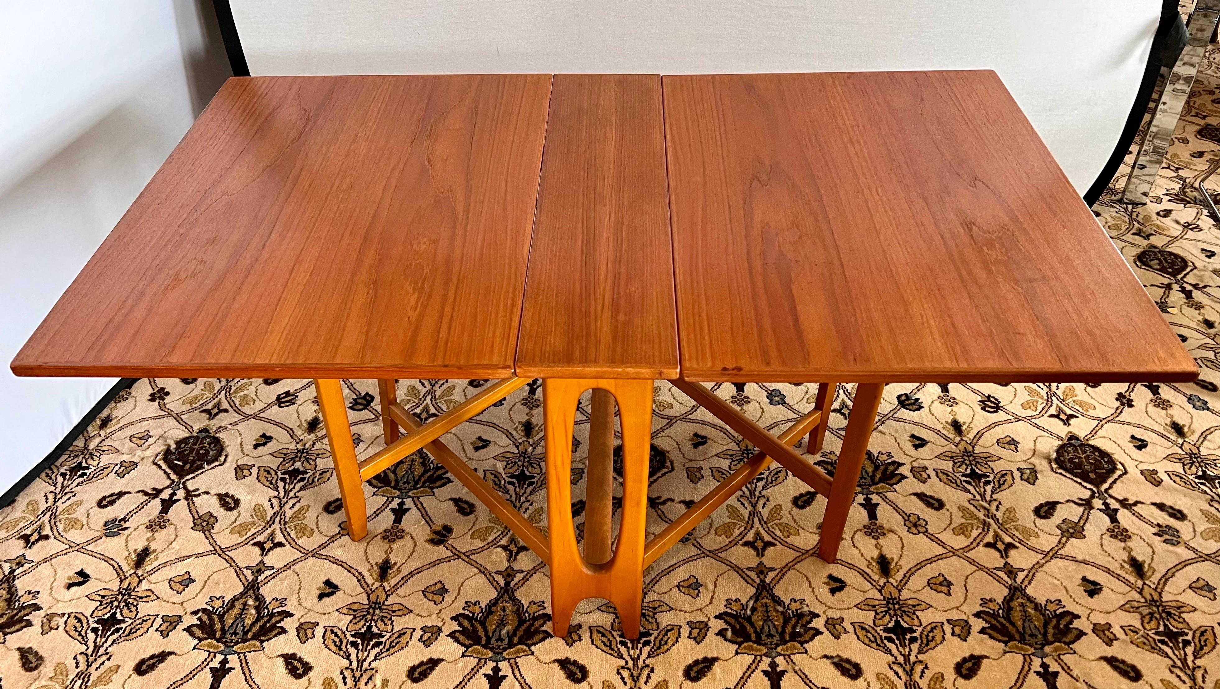 Scandinavian Modern Danish Mid Century Modern Rare Dual Gate Leg Expandable Teak Dining Table