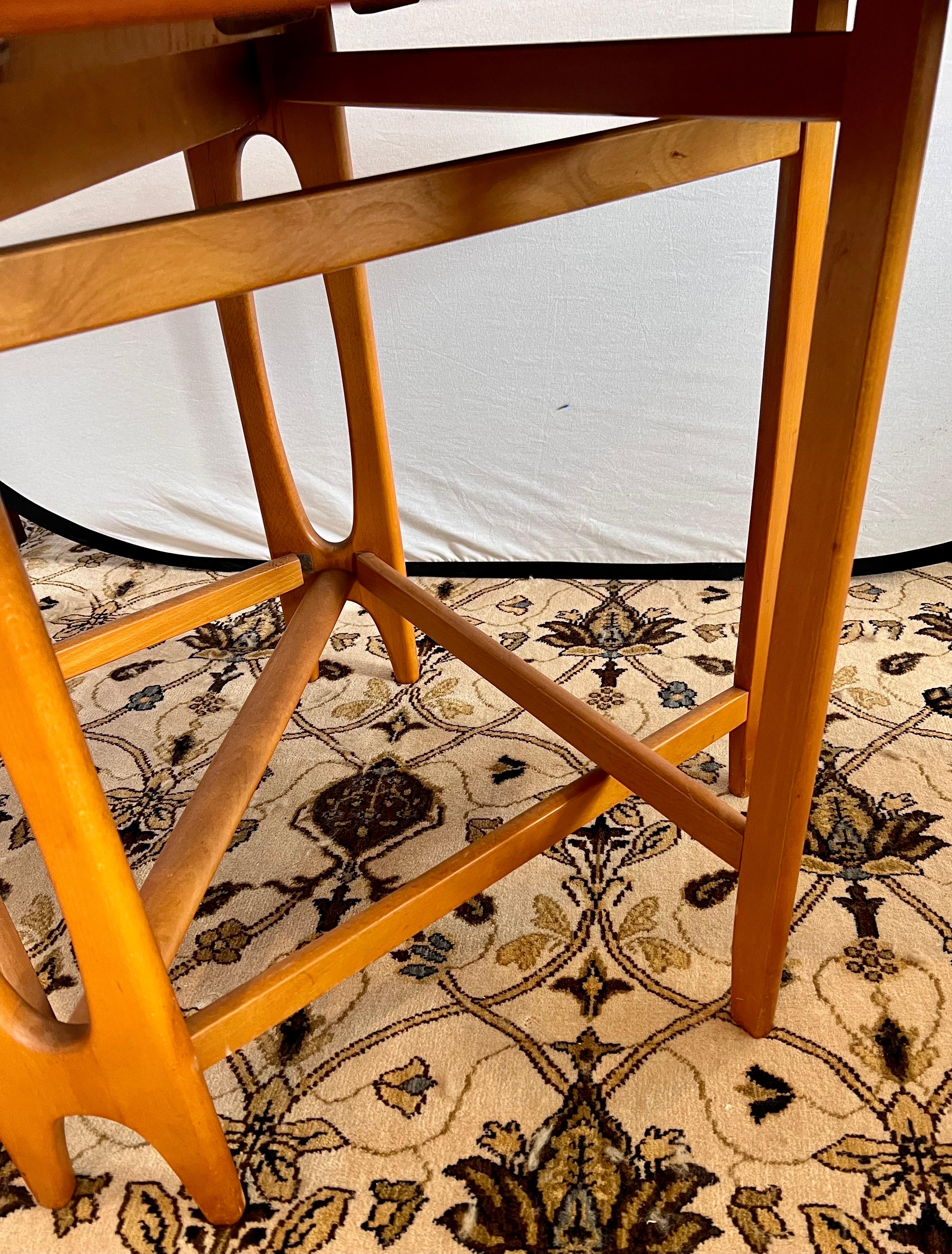 Danish Mid Century Modern Rare Dual Gate Leg Expandable Teak Dining Table In Good Condition In West Hartford, CT