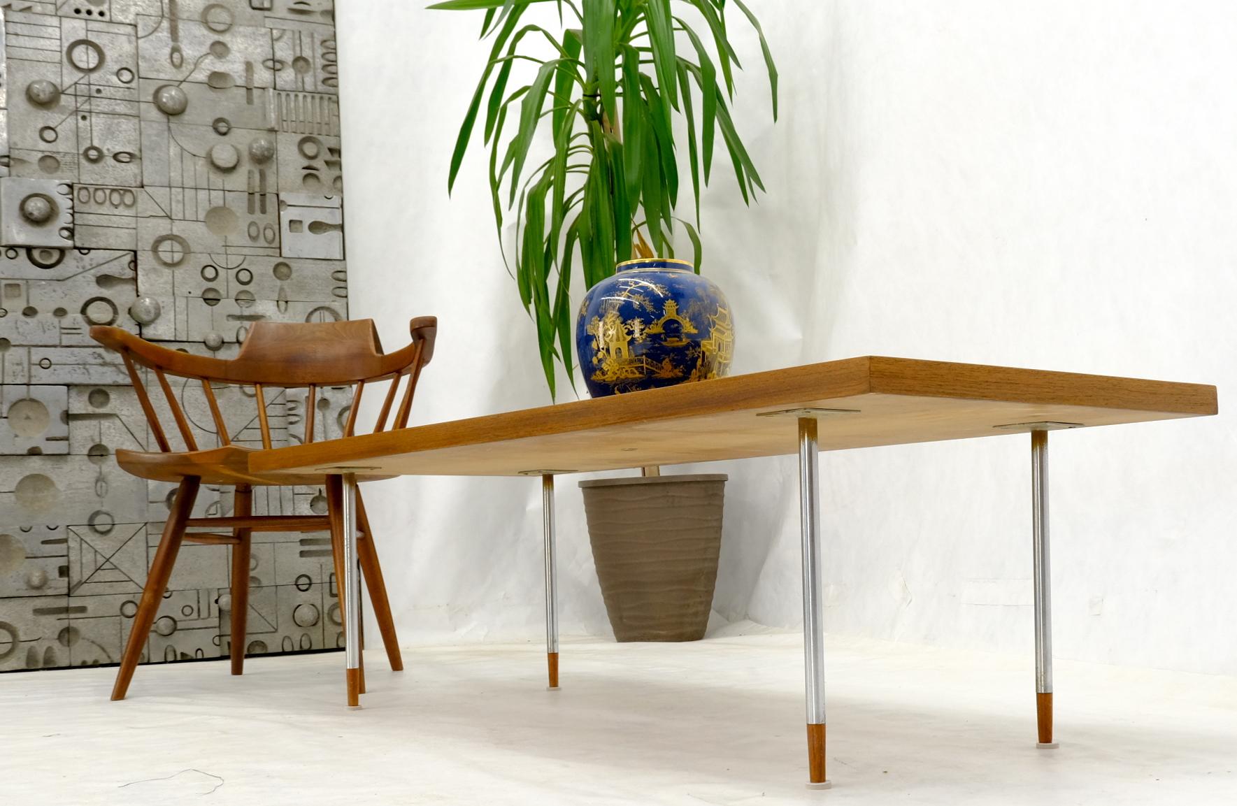 Dänischer rechteckiger Couchtisch auf verchromten Zylinderbeinen, Mid-Century Modern  im Angebot 3