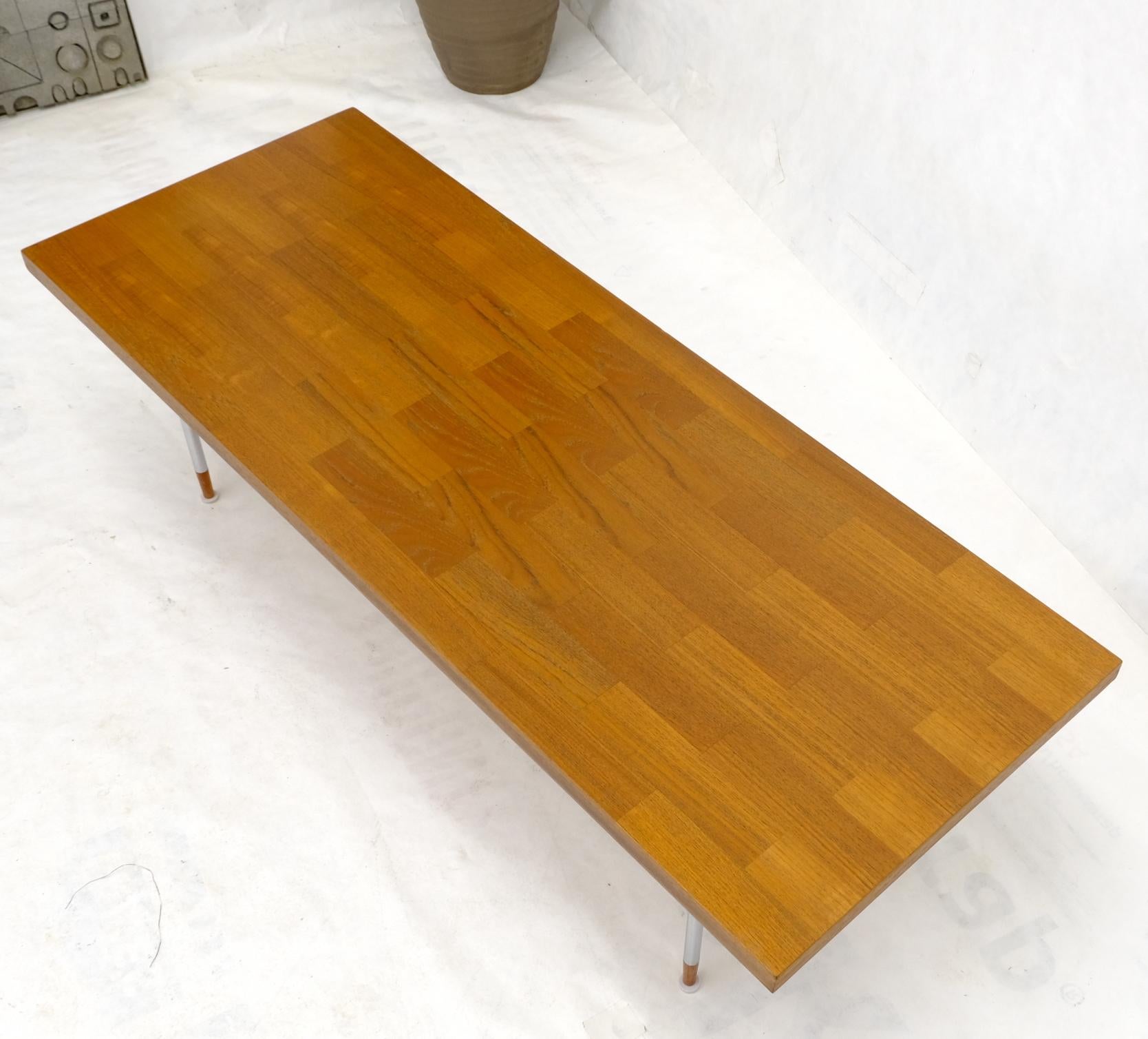 Danish Mid-Century Modern Rectangle Coffee Table on Chrome Cylinder Legs  In Good Condition For Sale In Rockaway, NJ