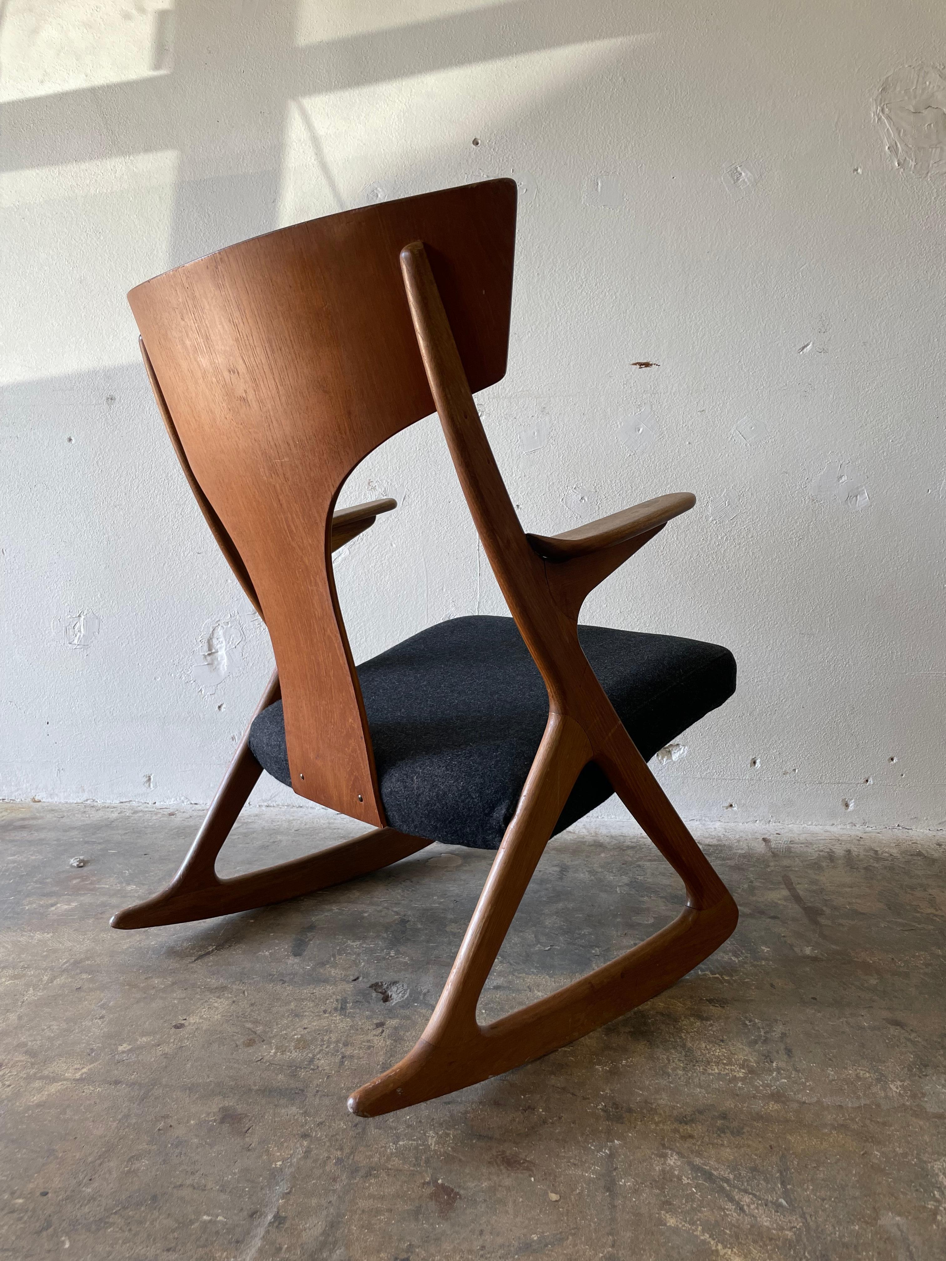 Danish Mid-Century Modern Rocking Chair 6