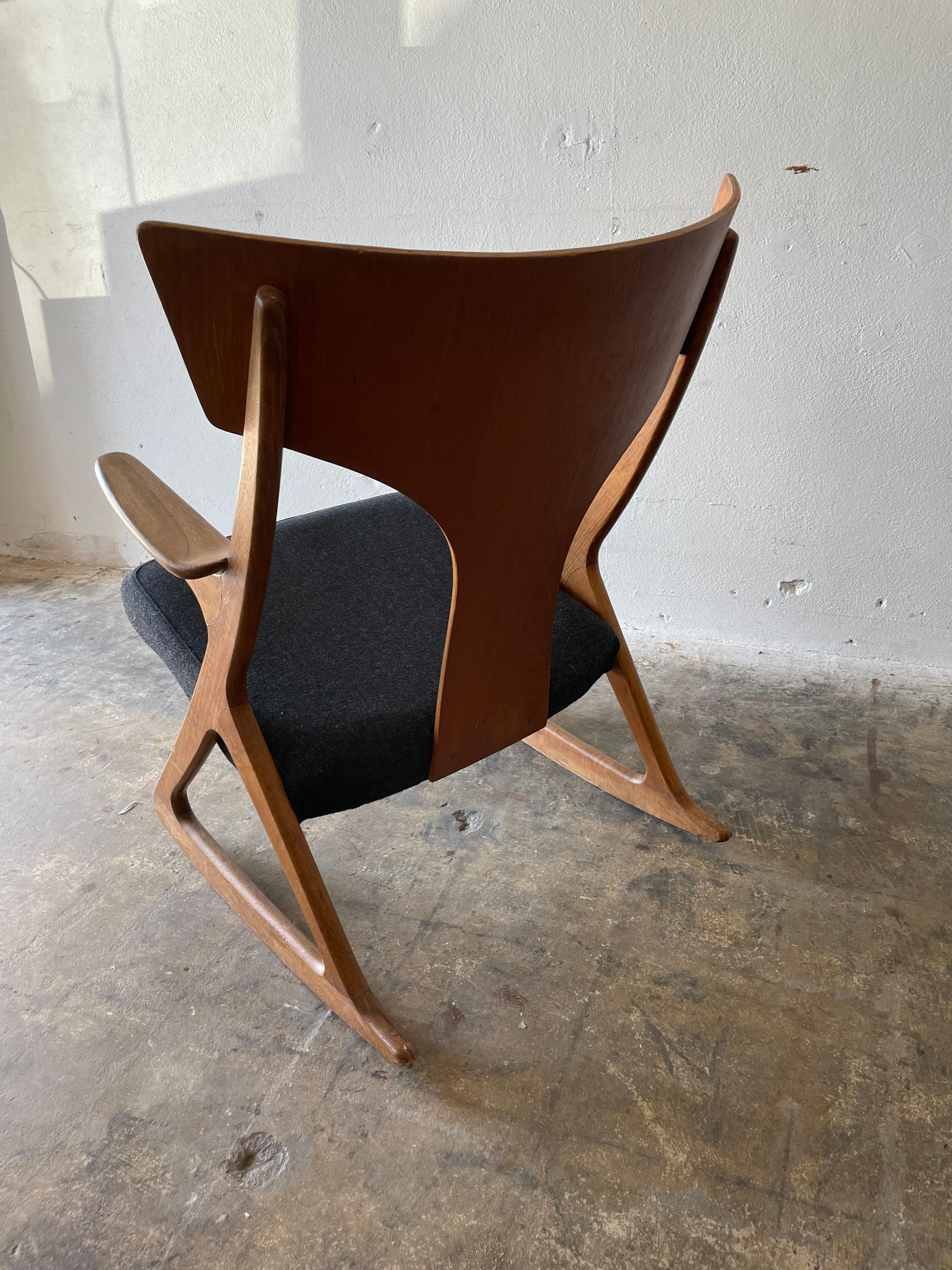 Danish Mid-Century Modern Rocking Chair 7