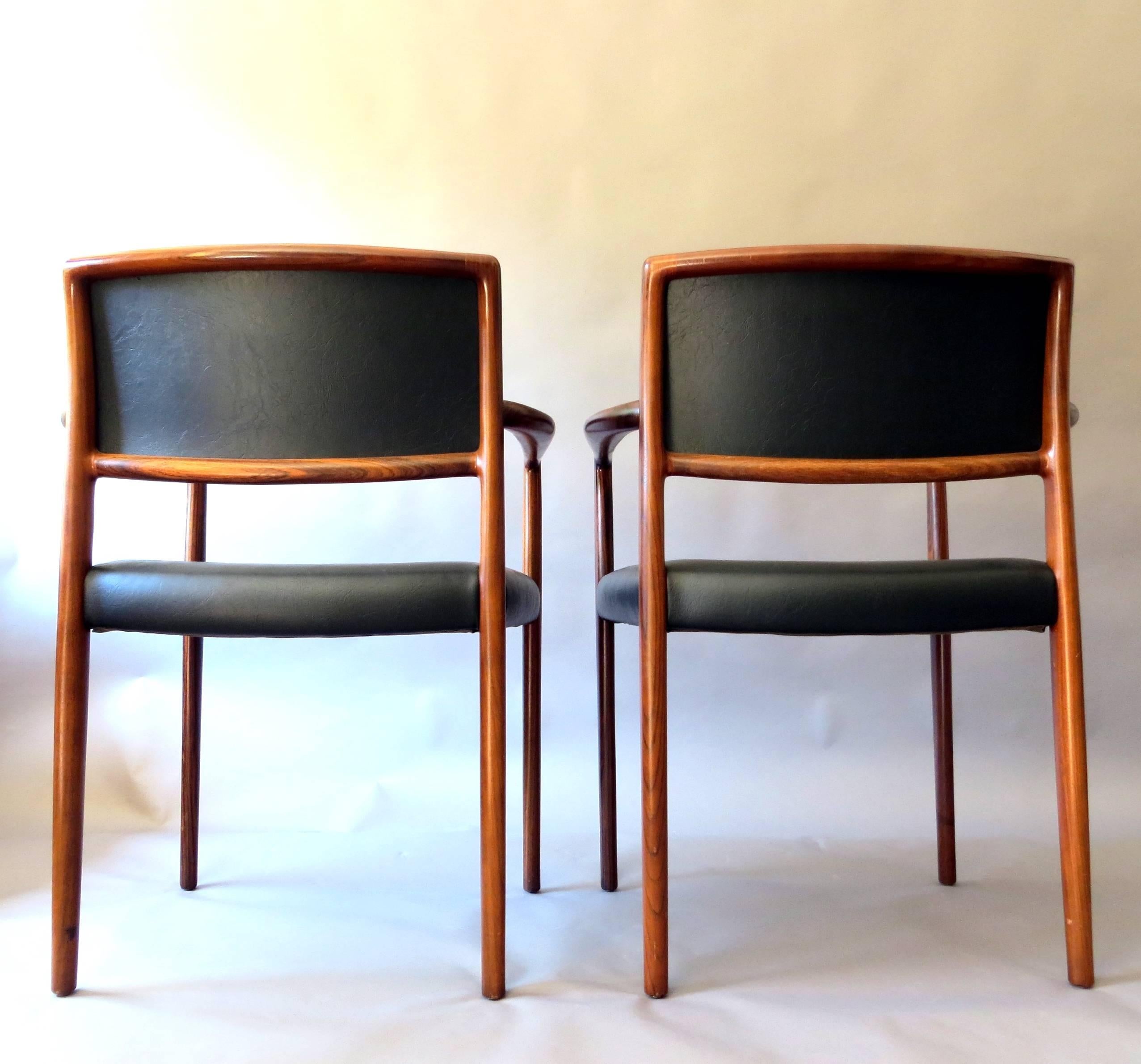 Danish Mid-Century Modern Rosewood and Leather Dining Chairs, Set of Two, 1960s (20. Jahrhundert) im Angebot