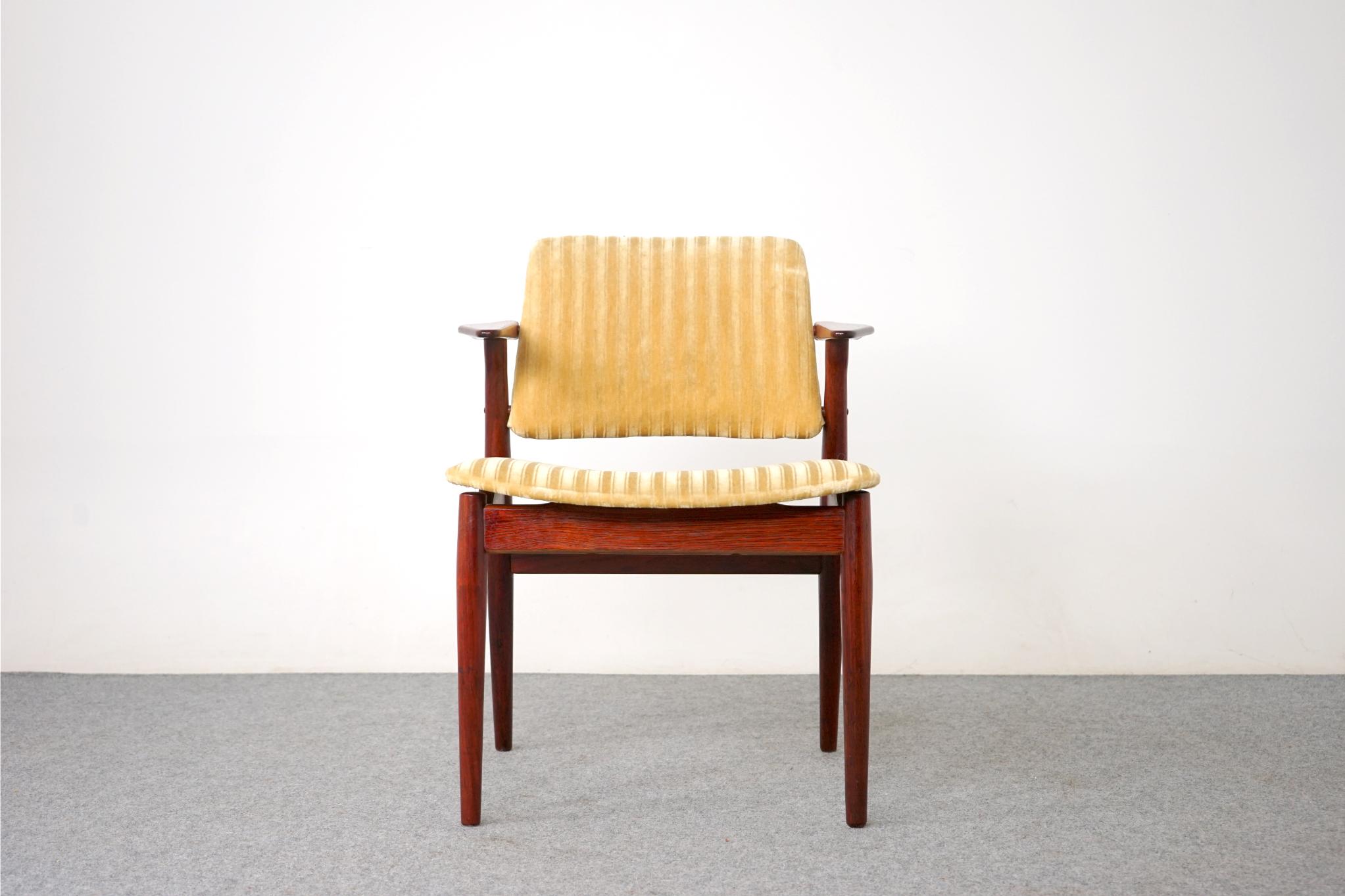 Scandinavian Modern Danish Mid-Century Modern Rosewood Arm Chair, by Arne Vodder *4 Available For Sale