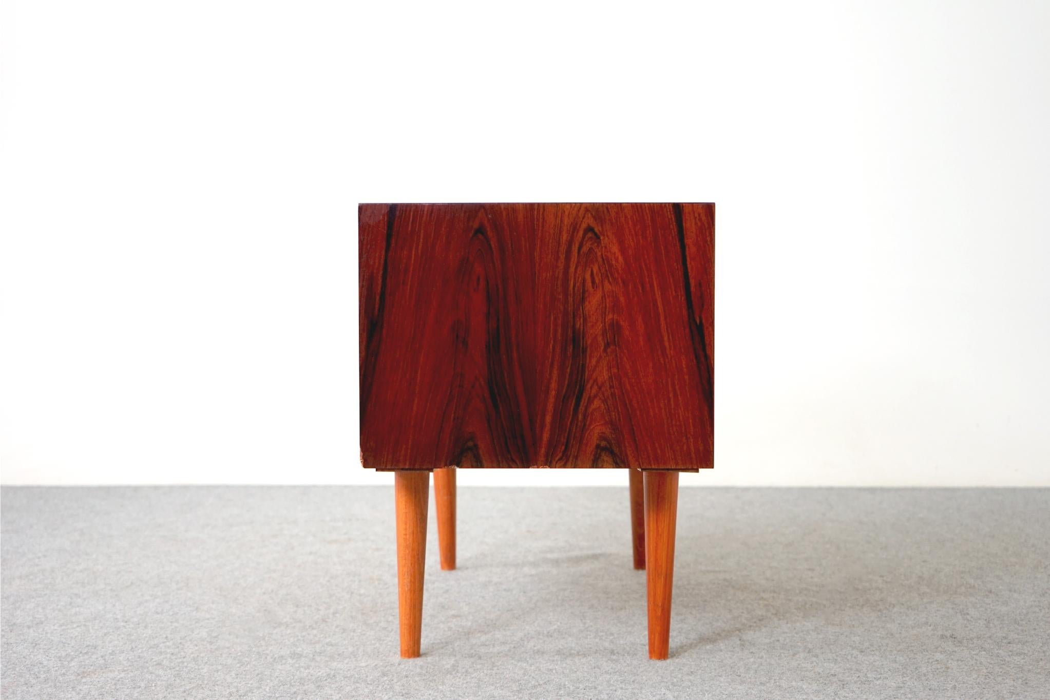 Danish Mid-Century Modern Rosewood Bedside Dresser For Sale 1