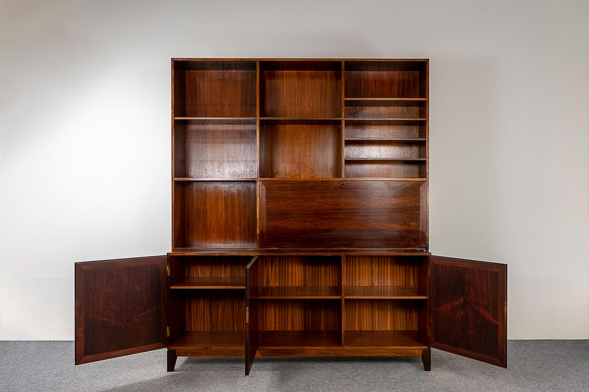 Scandinavian Modern Danish Mid-Century Modern Rosewood Bookcase/Cabinet by Kai Winding  For Sale