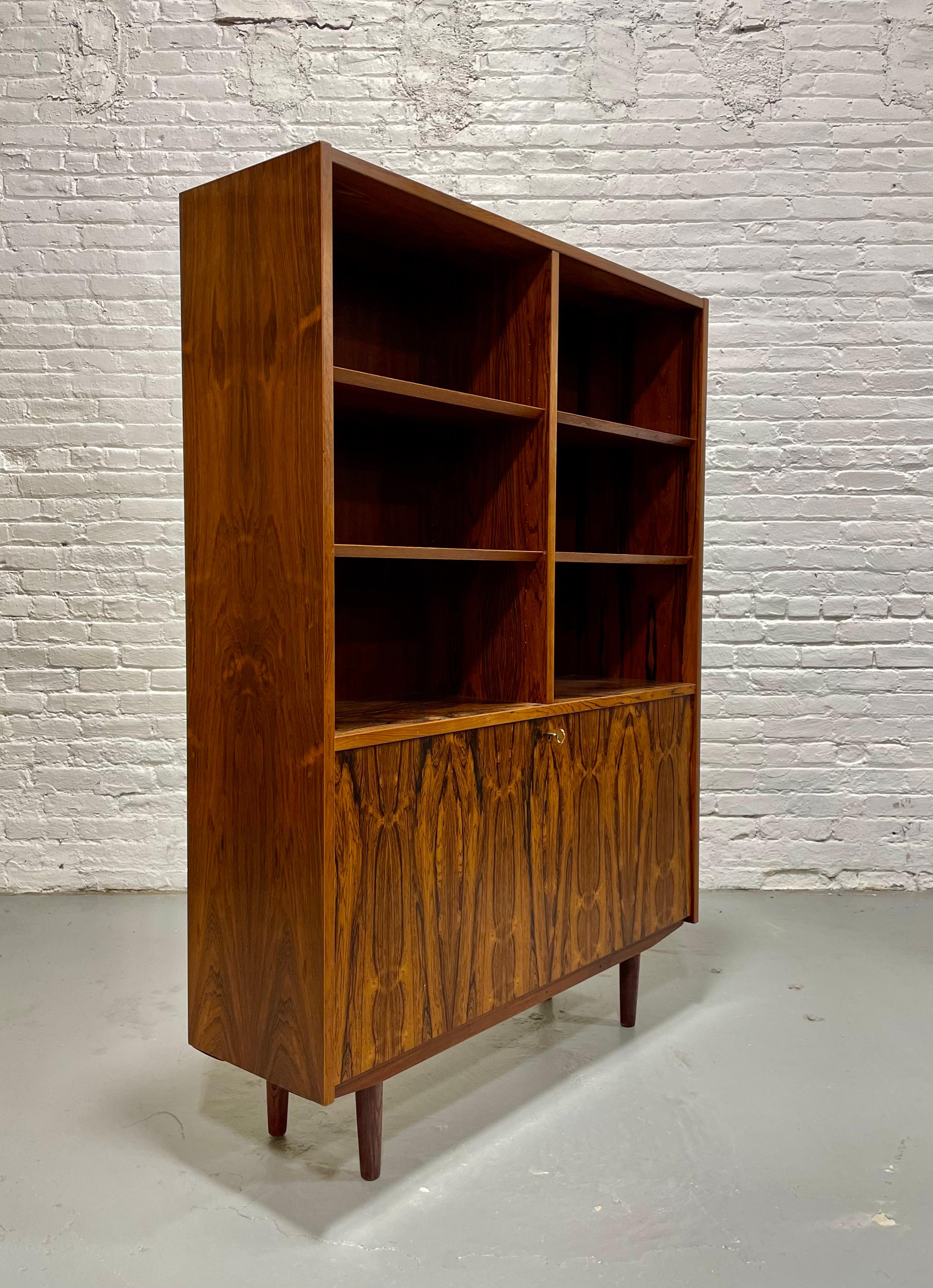 DANISH Mid Century Modern ROSEWOOD BOOKCASE / China Cabinet, c. 1960's For Sale 4